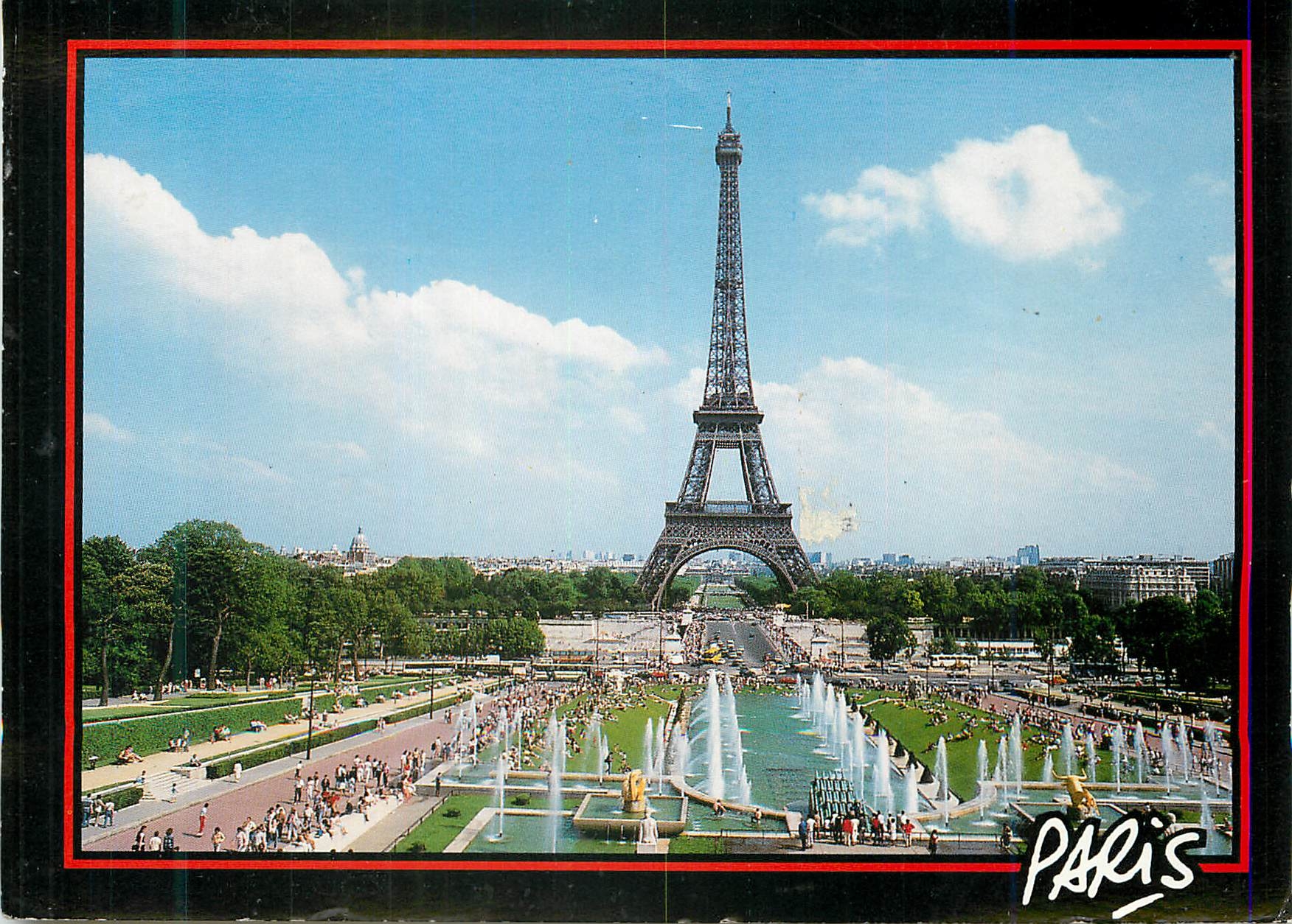 CPM La Tour Eiffel Paris 