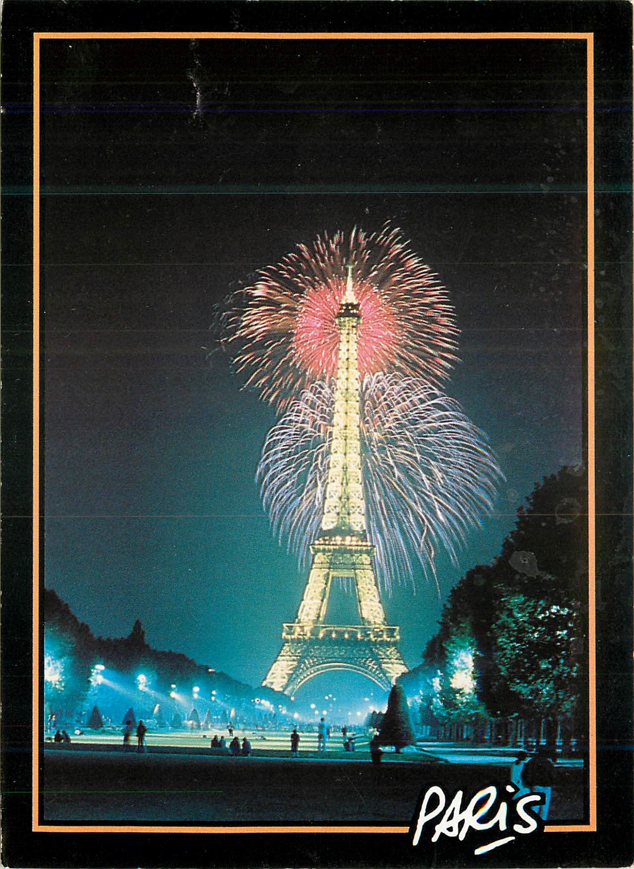 CPM La Tour Eiffel Paris 