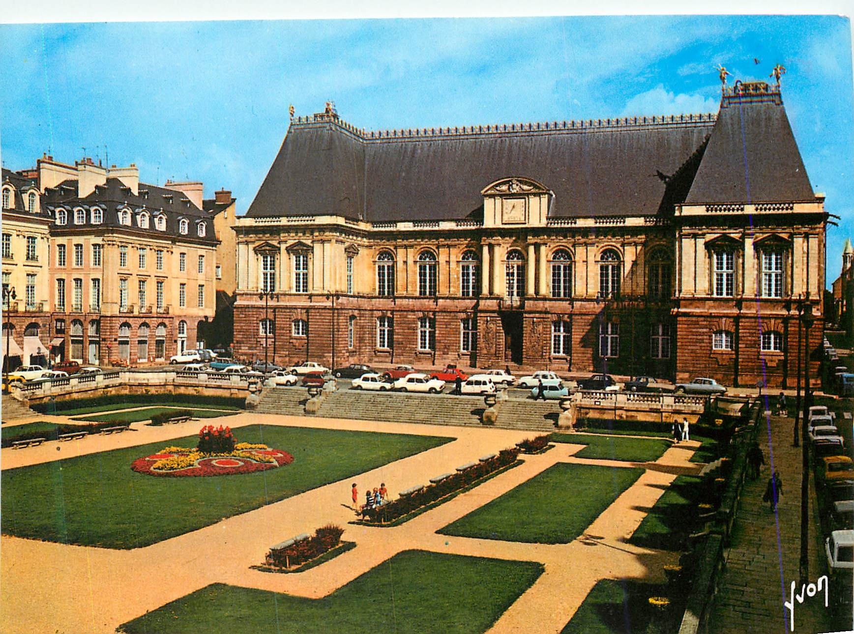 CPM Rennes Ille et Vilaine Ancienne Parlement de Bretagne Place du Palais