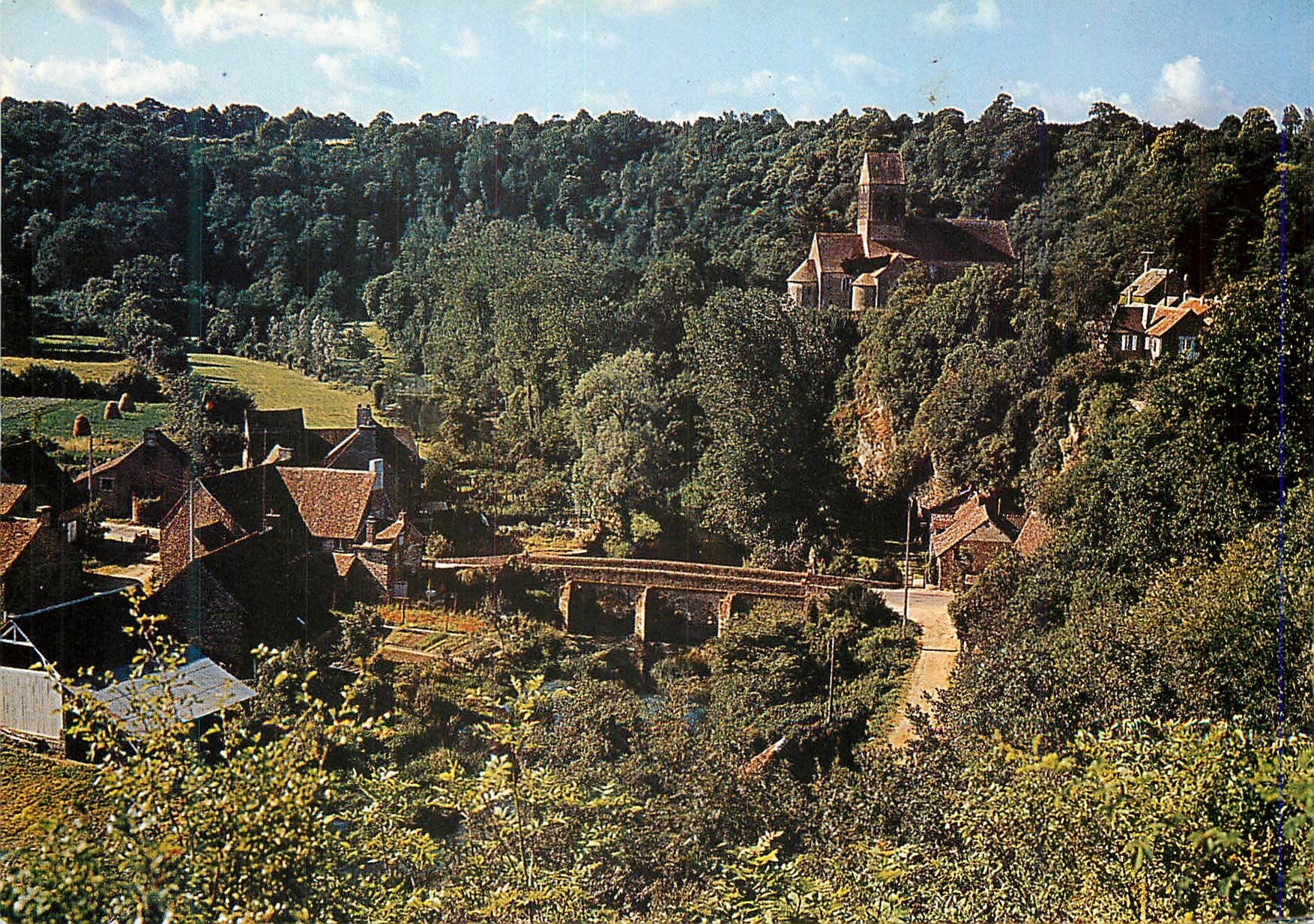 CPM Alpes Mancelles Saint Ceneri Gerei (orne) L'Eglise et le Pont