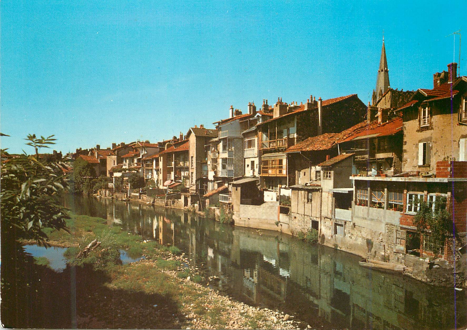 CPM Le Cantal Pittoresque Aurillac (Cantal) alt 620 m Vieilles Maisons Pittoresques sur les Bords de la Jordan