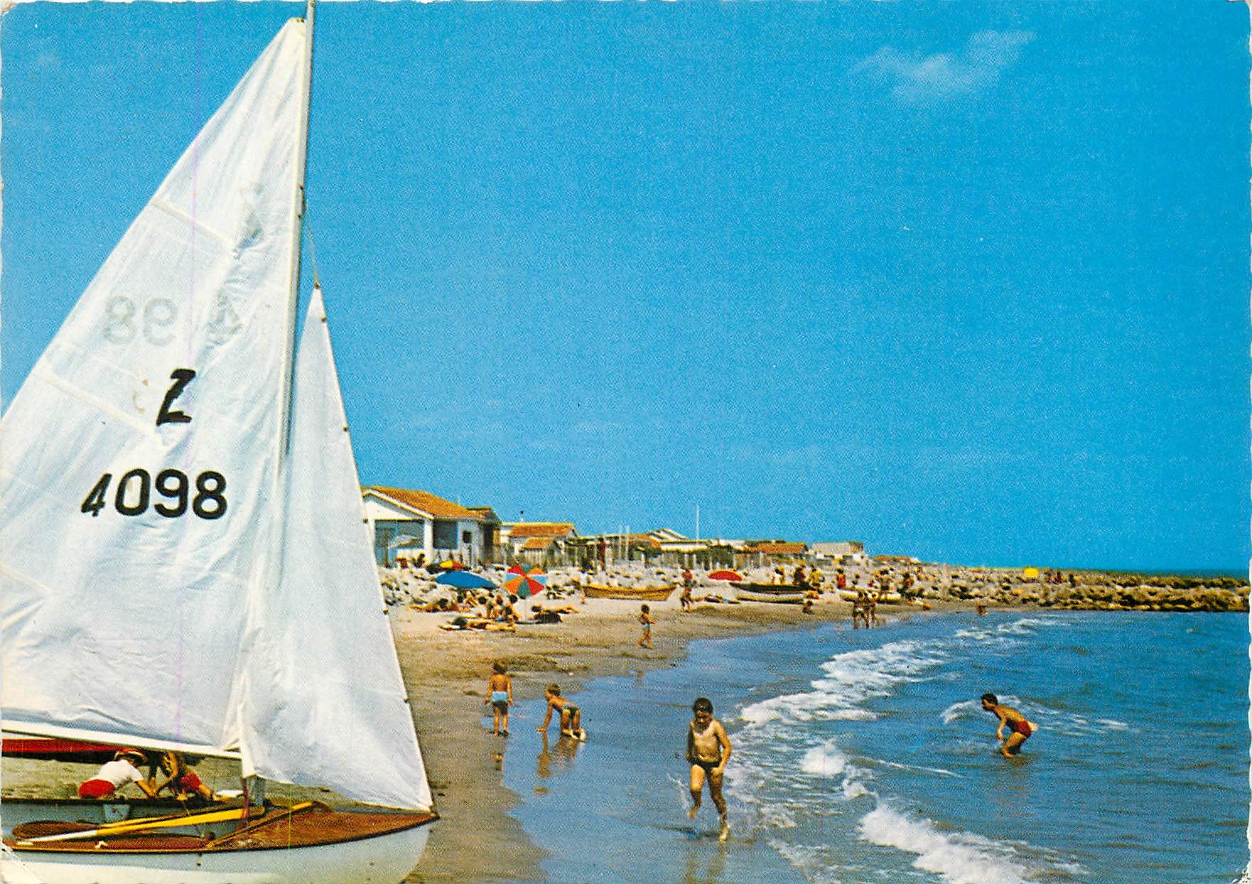 CPM Frontignan La Plage Bateau
