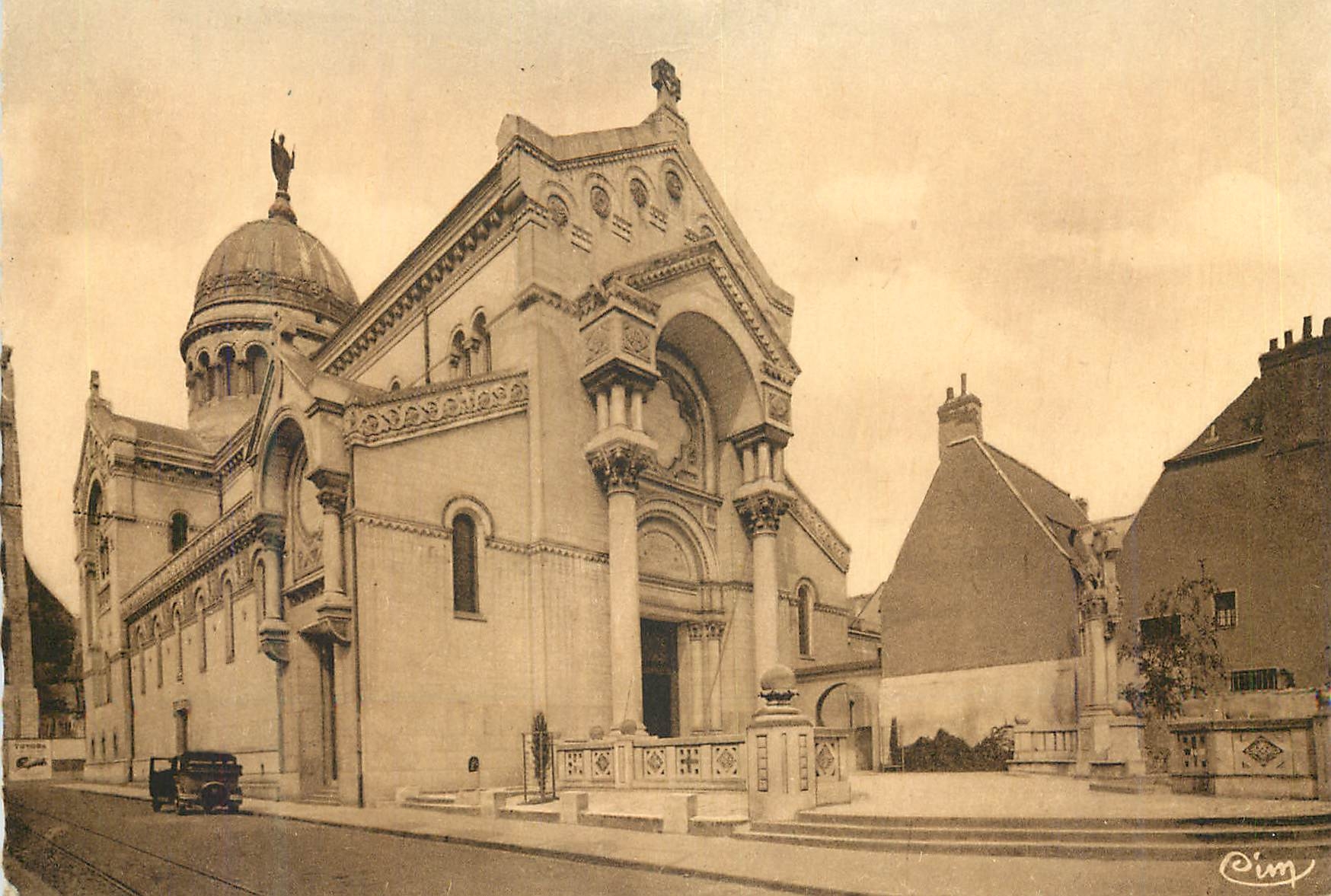 CPM Tours (i et l) la basilique st martin