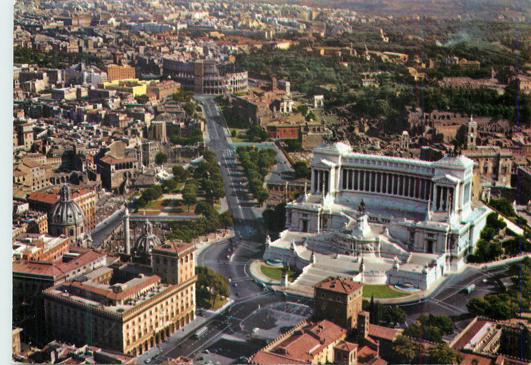 CPM Roma place venise et le colisee vue aerienne
