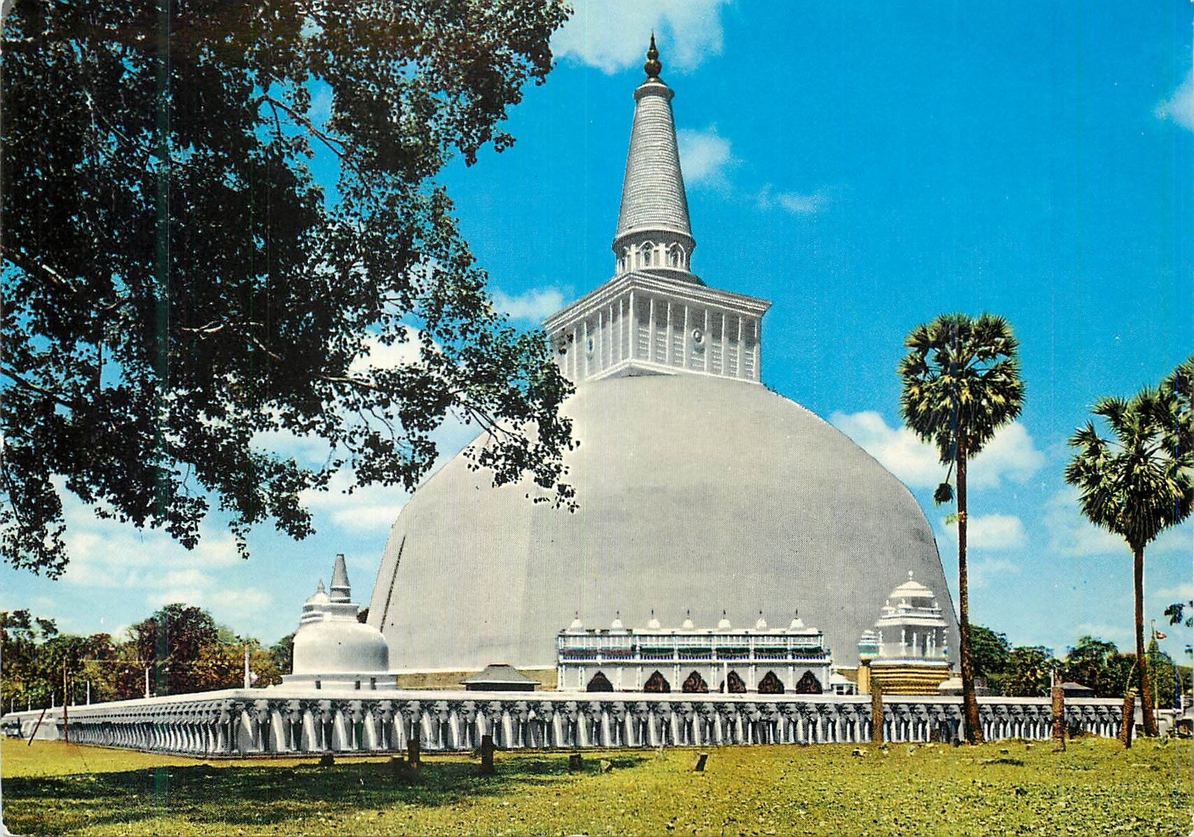 CPM Ruvanweliseya anuradhapura