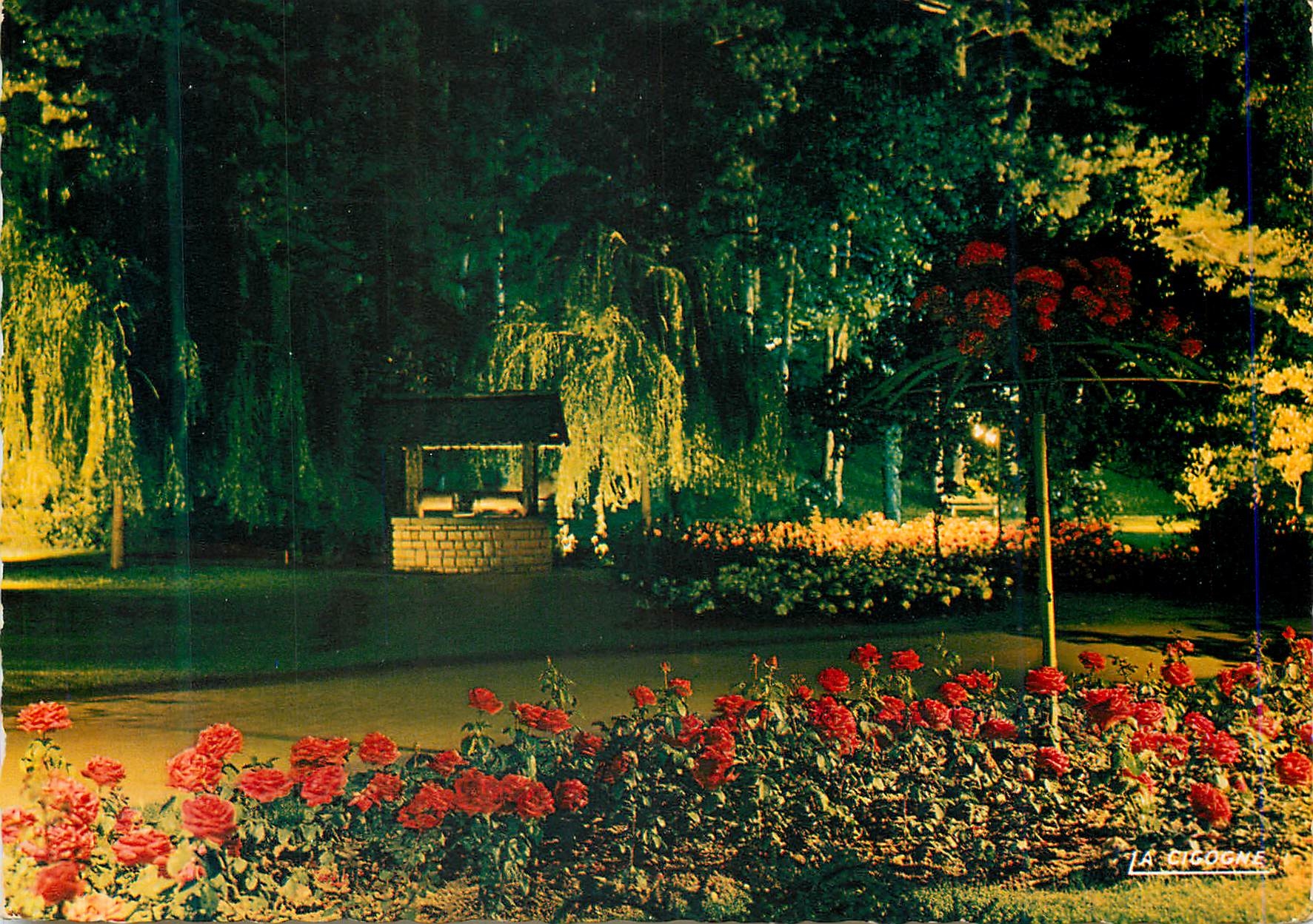 CPM 69123183 lyon la roseraie de nuit le puits