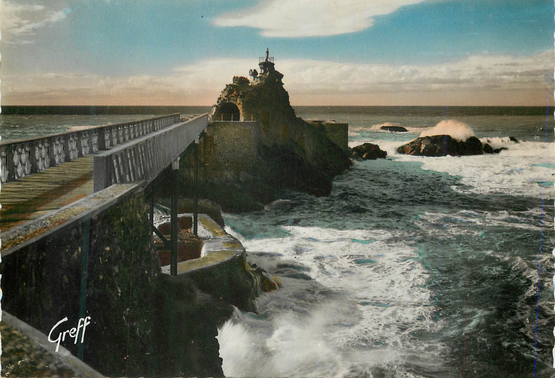 CPM En pays basque 249 biarritz (bses pyr) le rocher de la vierge