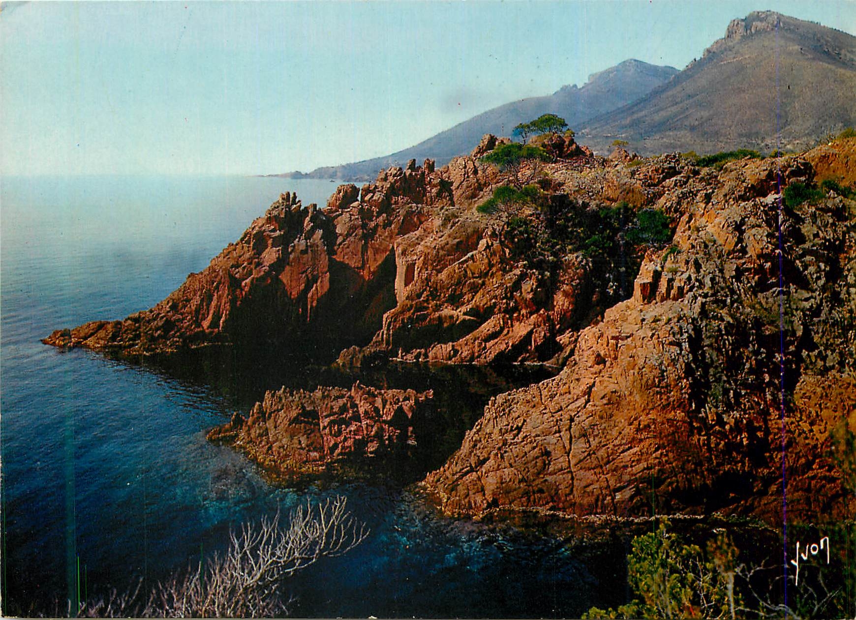 CPM Couleurs et Lumiere de France La Cote d Azur miracle de la nature Massif de l Esterel Var