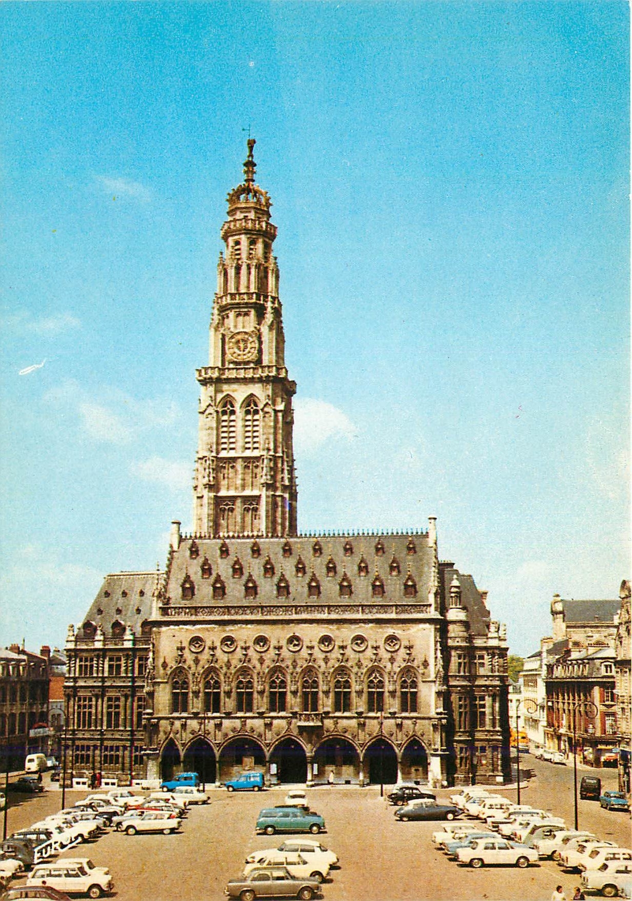 CPM Arras P de C L Hotel de Ville