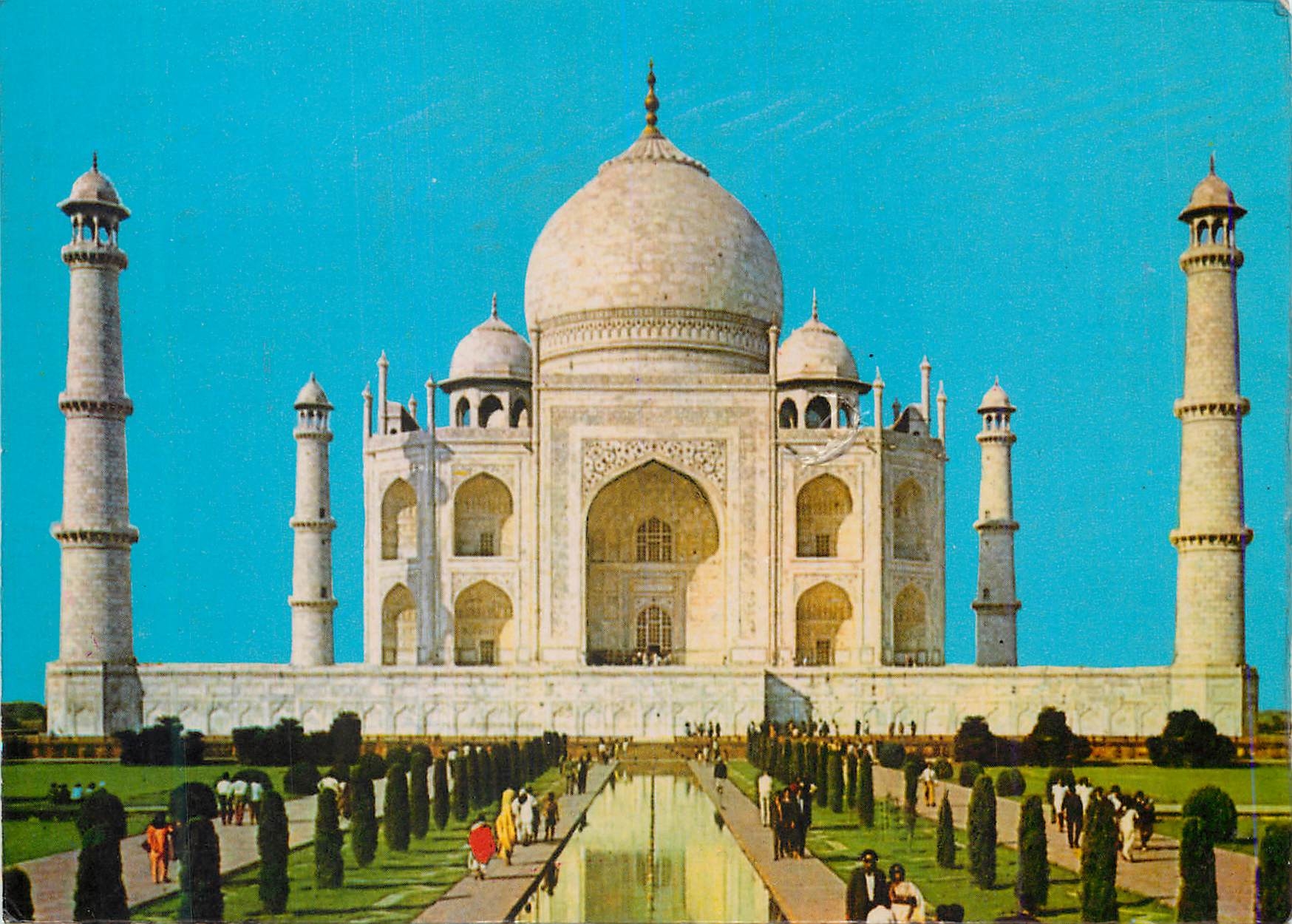 CPM Taj Mahal Agra Built in pure white marble by Emperor Shah Jahan as an immortal tribute to the memory of his beloved 