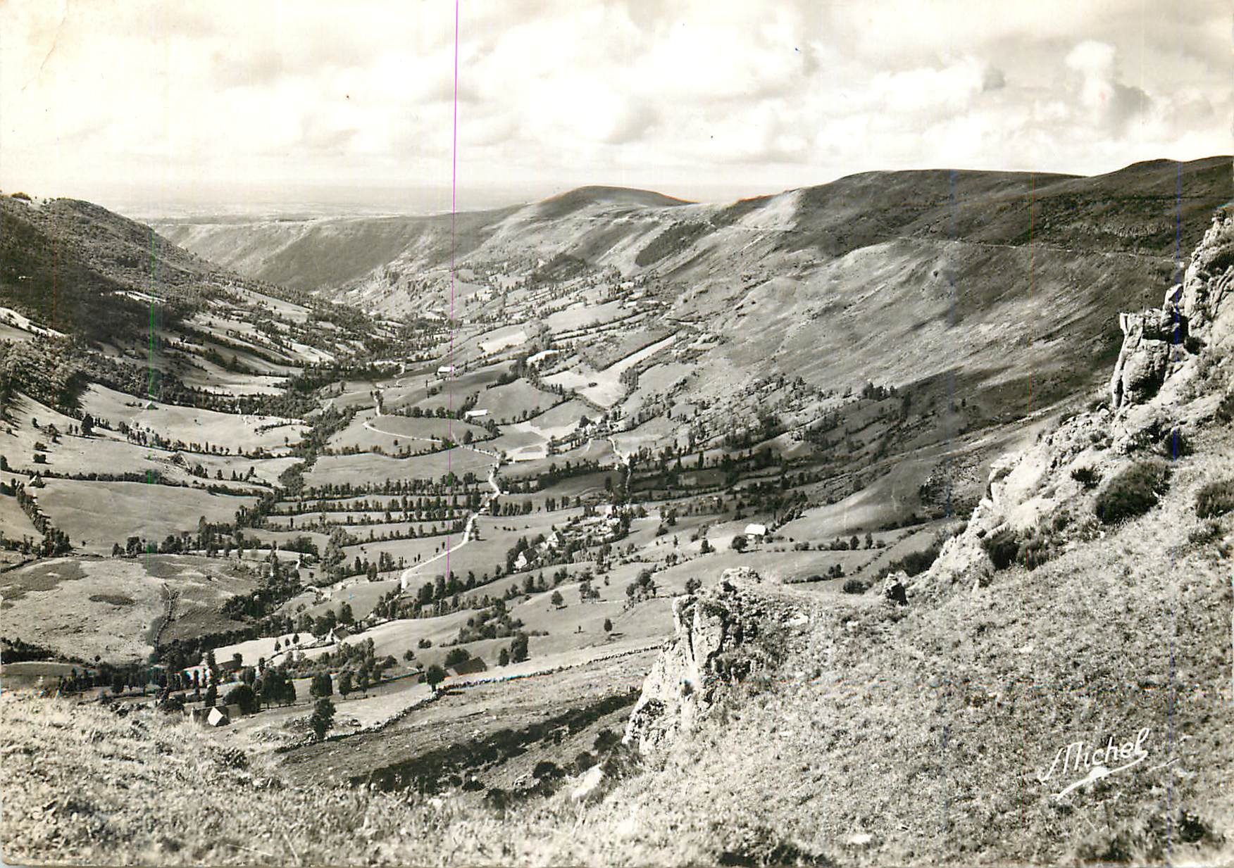 CPM Le Cantal Touristique par Michel Route Touristique Mauriac Salers Neronne Puy Mary