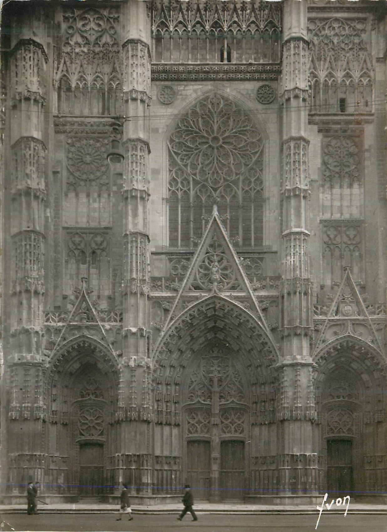CPA Tours (Indre et Loire) La Cathedrale (XIIIe et XVIe S) Details de la Facade