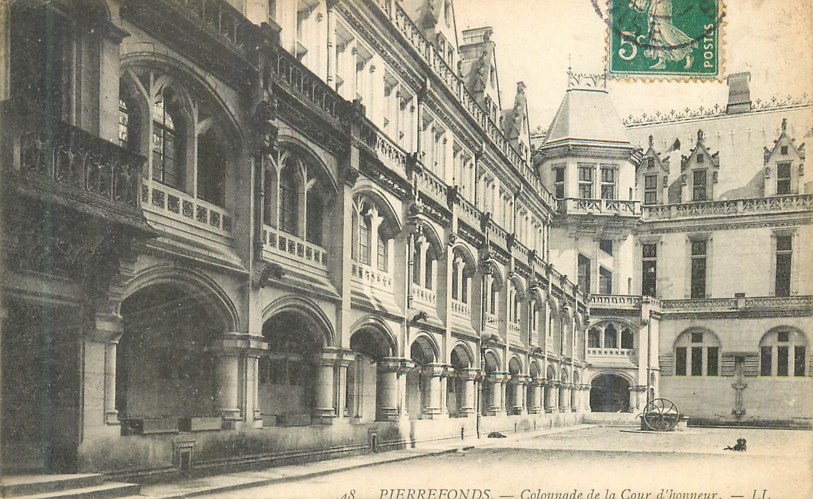 CPA Pierrefonds Colonnade de la Cour d'Honneur