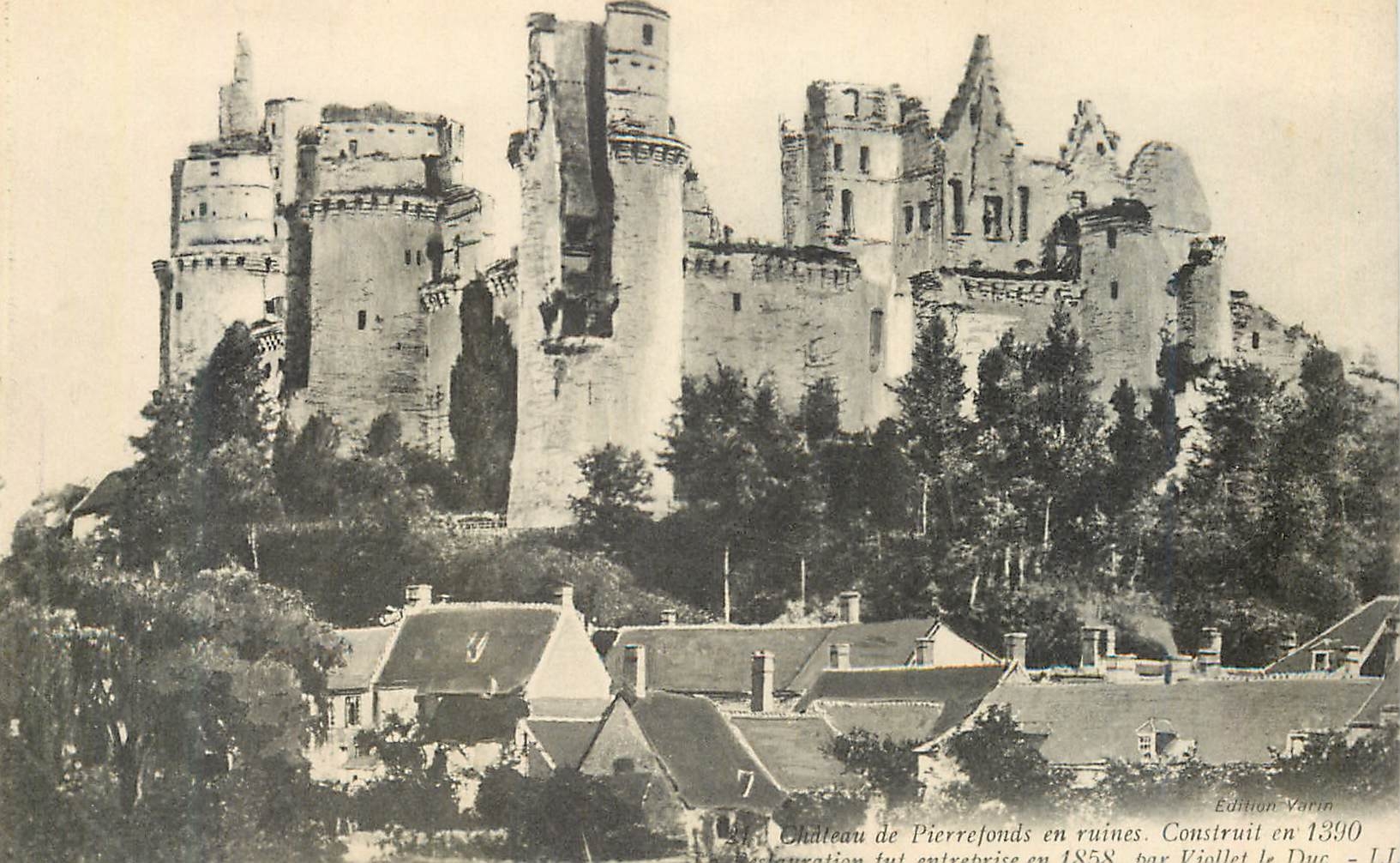 CPA Chateau de Pierrefonds En Ruines Construit en 1390