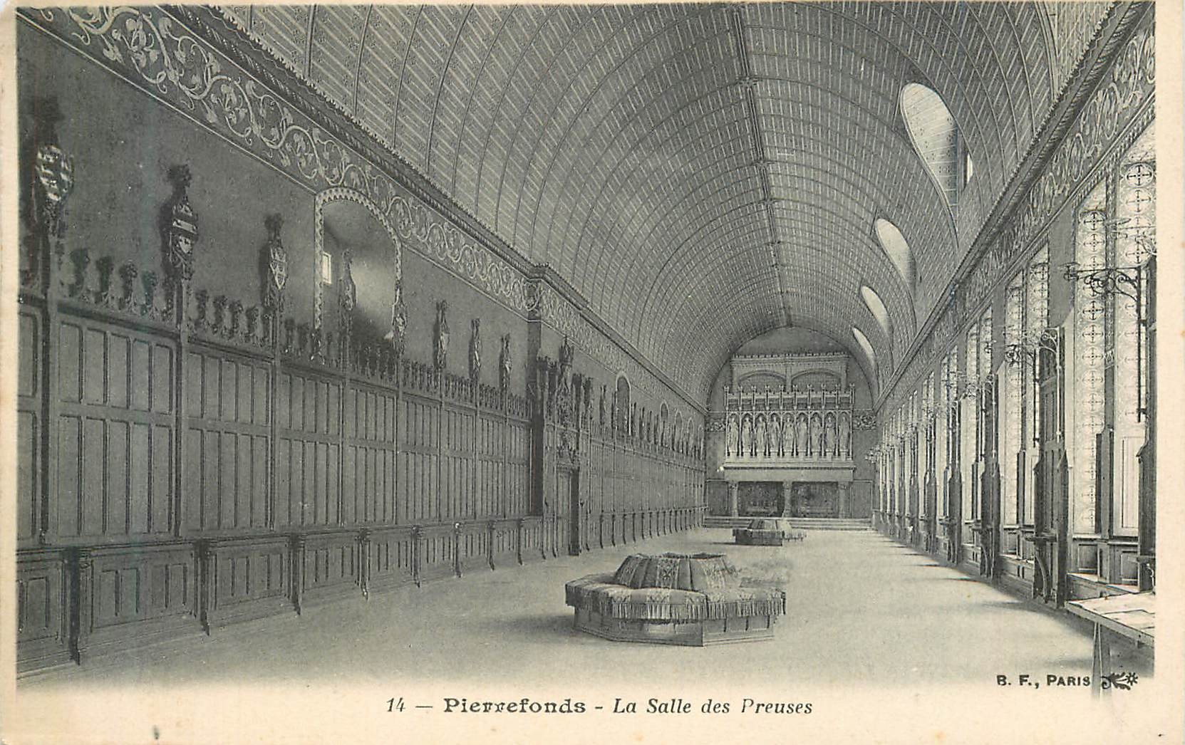 CPA Pierrefonds Salle des Preuses