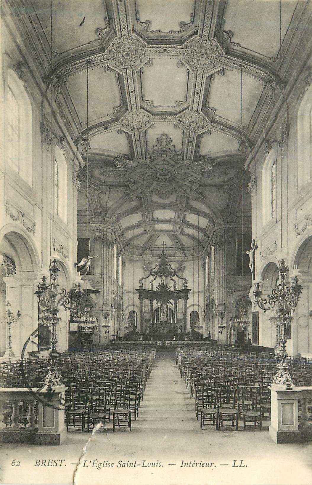 CPA Brest L'Eglise Saint Louis Interieur
