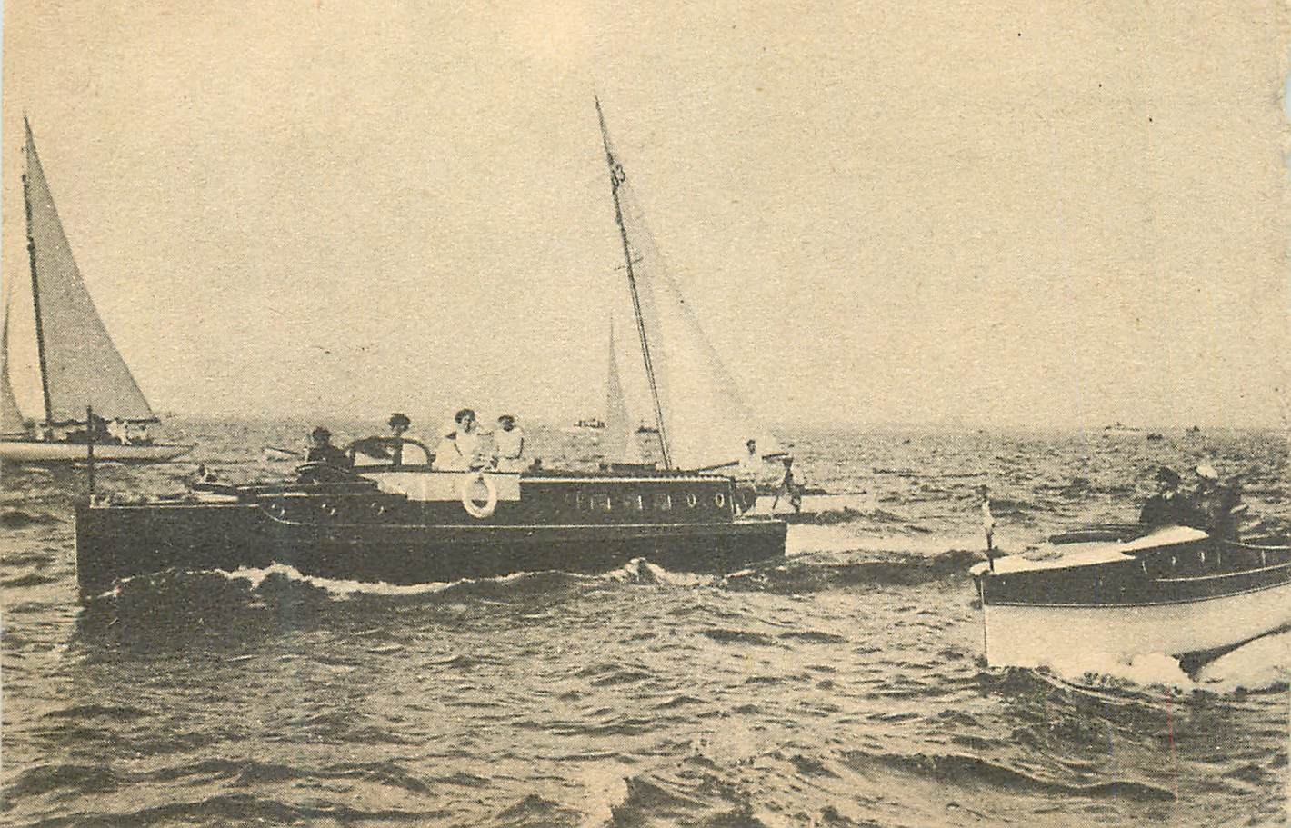 CPA Bateau Publicite Bronchoseptol Lauriat Avenue Foch La Garenne Colombes