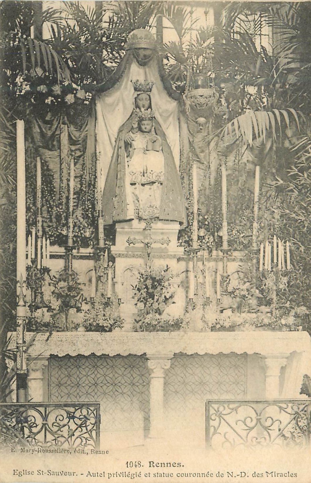 CPA 1048 rennes eglise st sauveur autel privilegie et statue couronnee de n d des miracles
