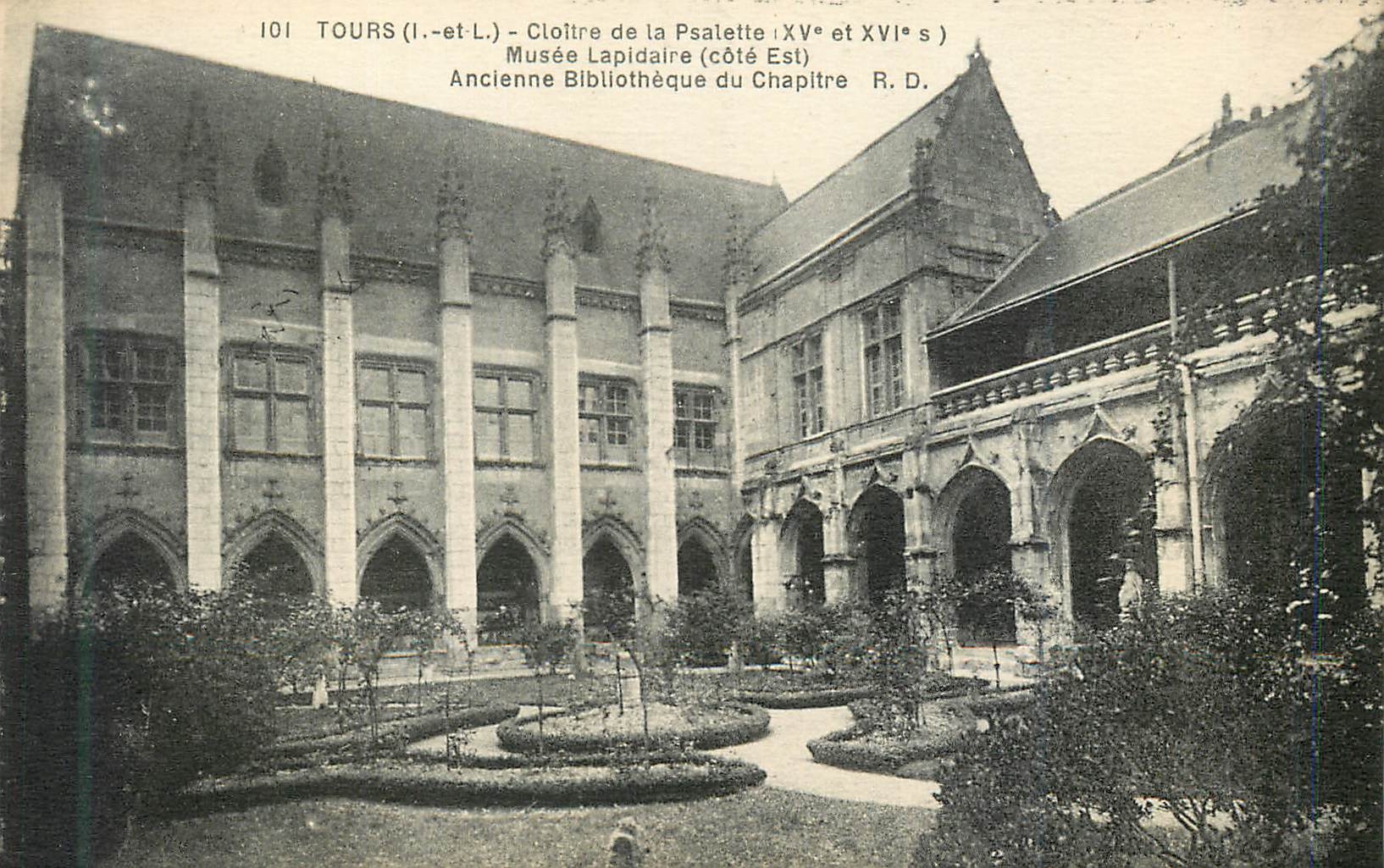 CPA 101 tours(i et l) cloitre de la psalette xv et xvi s musee lapidaire(cote sud) ancienne bibliotheque du chapitre