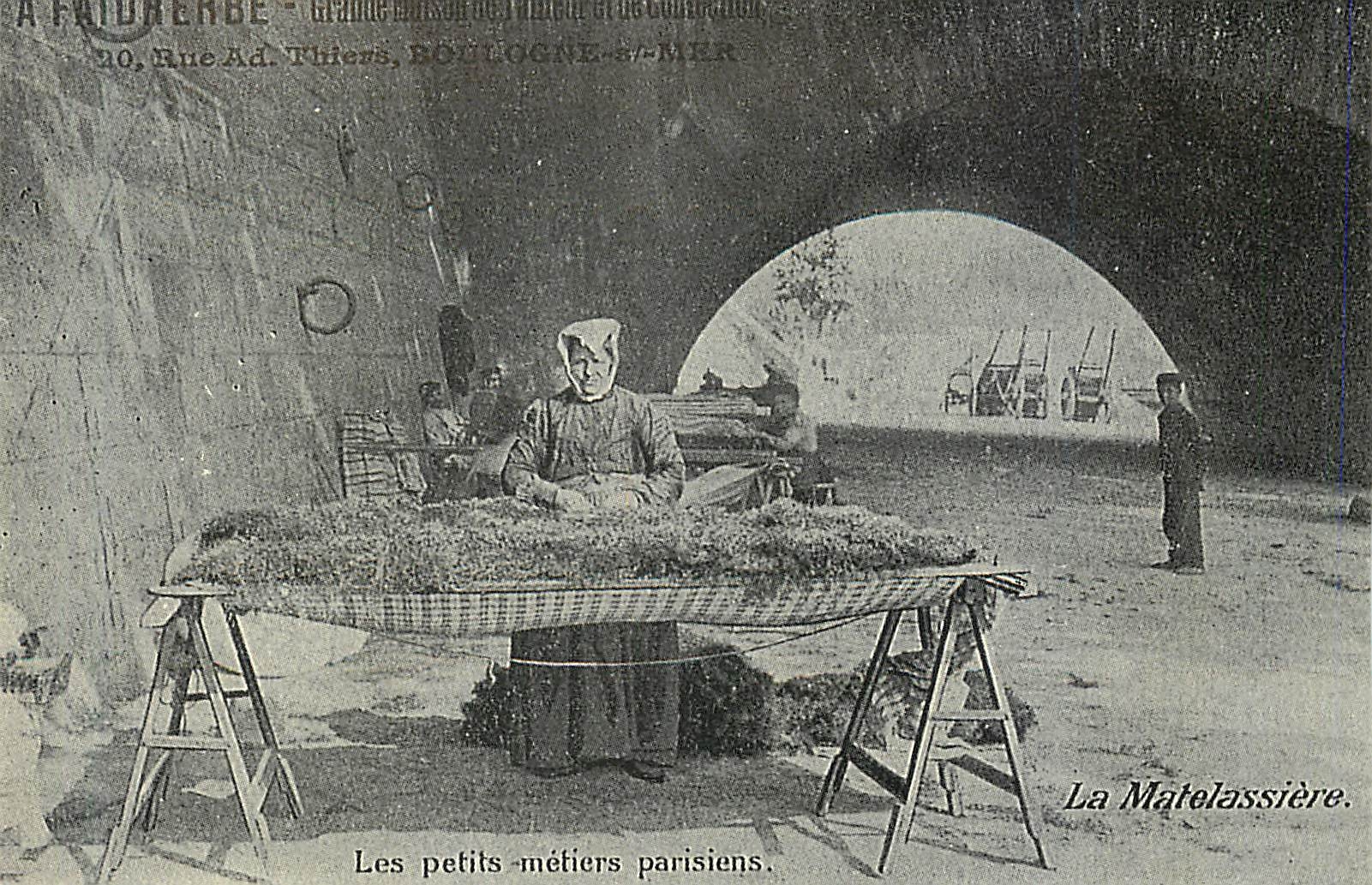 CPM La matelassiere les petits metiers parisiens