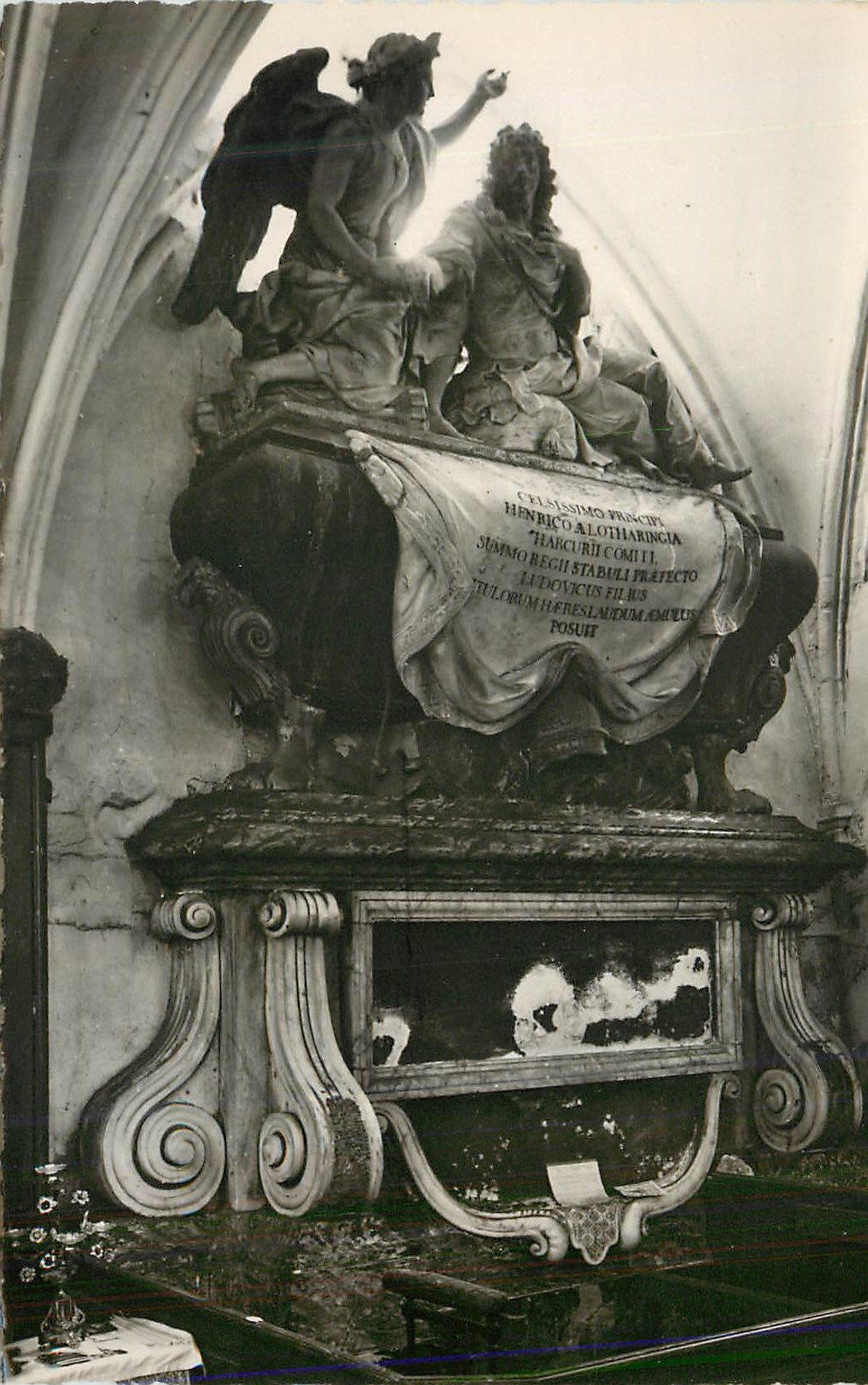 CPM 12 asnieres sur oise (s et o) interieur de l eglise le tombeau d henri de lorraine