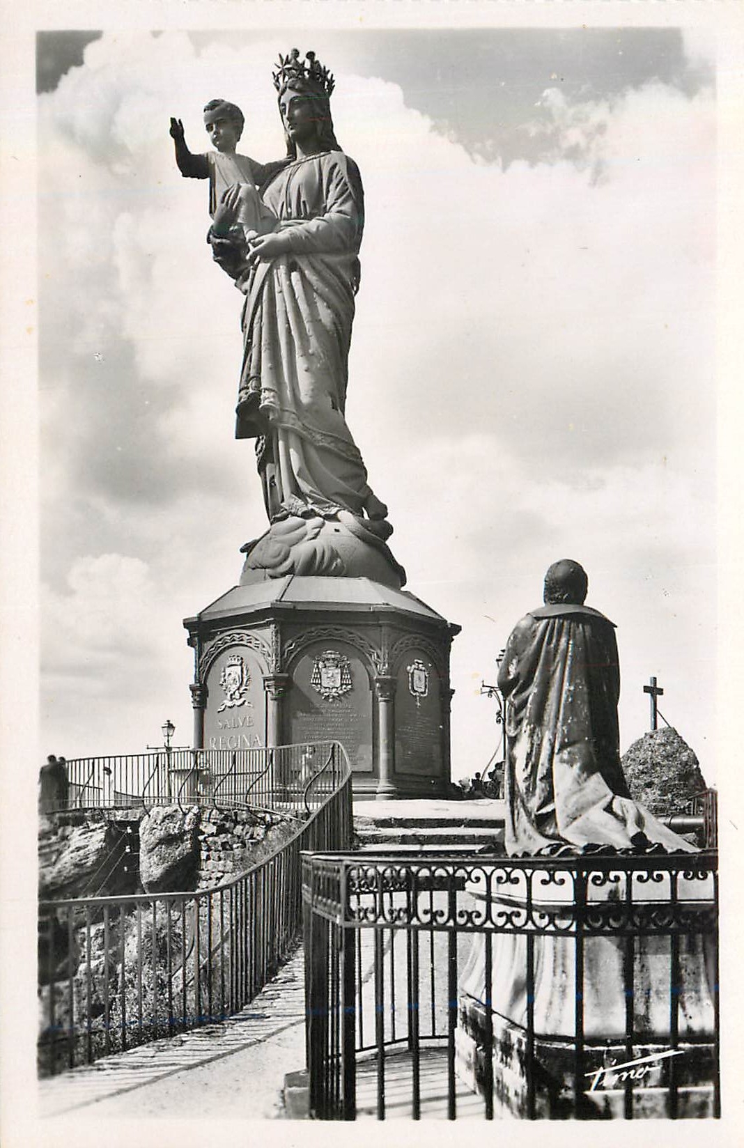 CPM 17 le puy(h l) statue colossale de notre dame de france