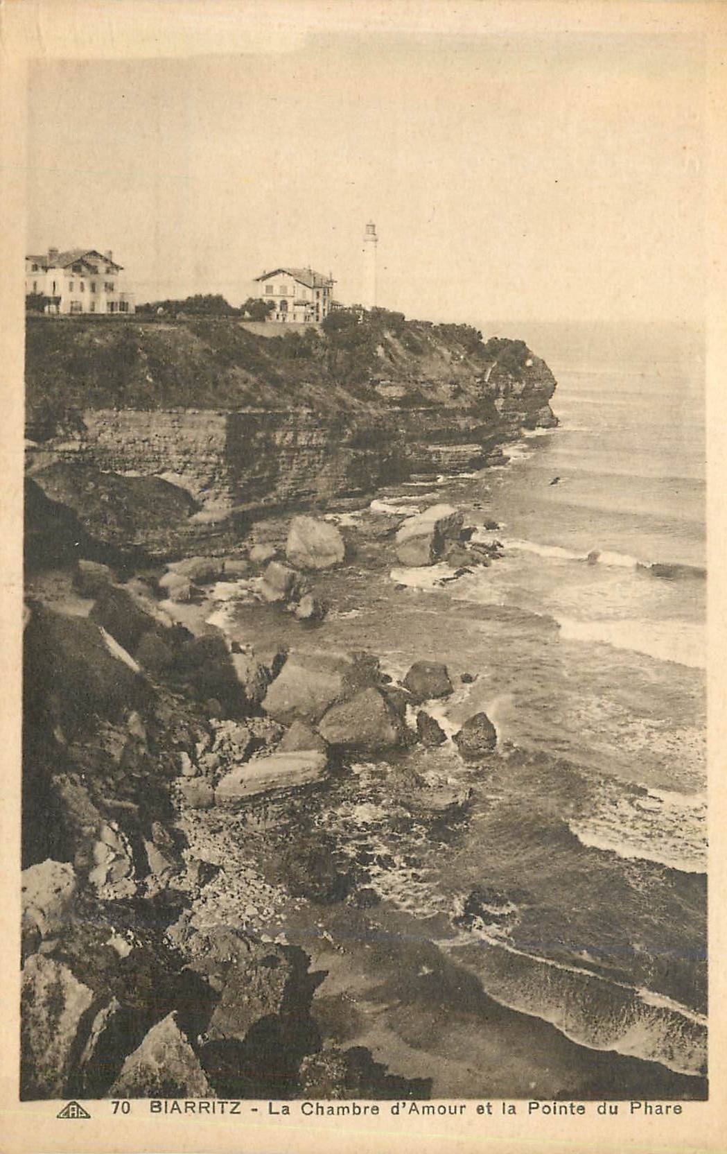CPA 70 biarritz la chambre d amour et la pointe du phare