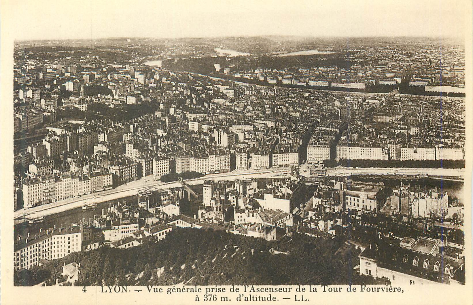 CPA 4 lyon vue generale prise de l ascenseur de la tour de fourviere a 376m d altitude