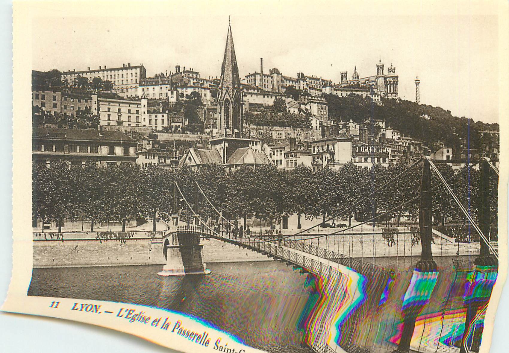 CPA 11 lyon l eglise et la passerelle