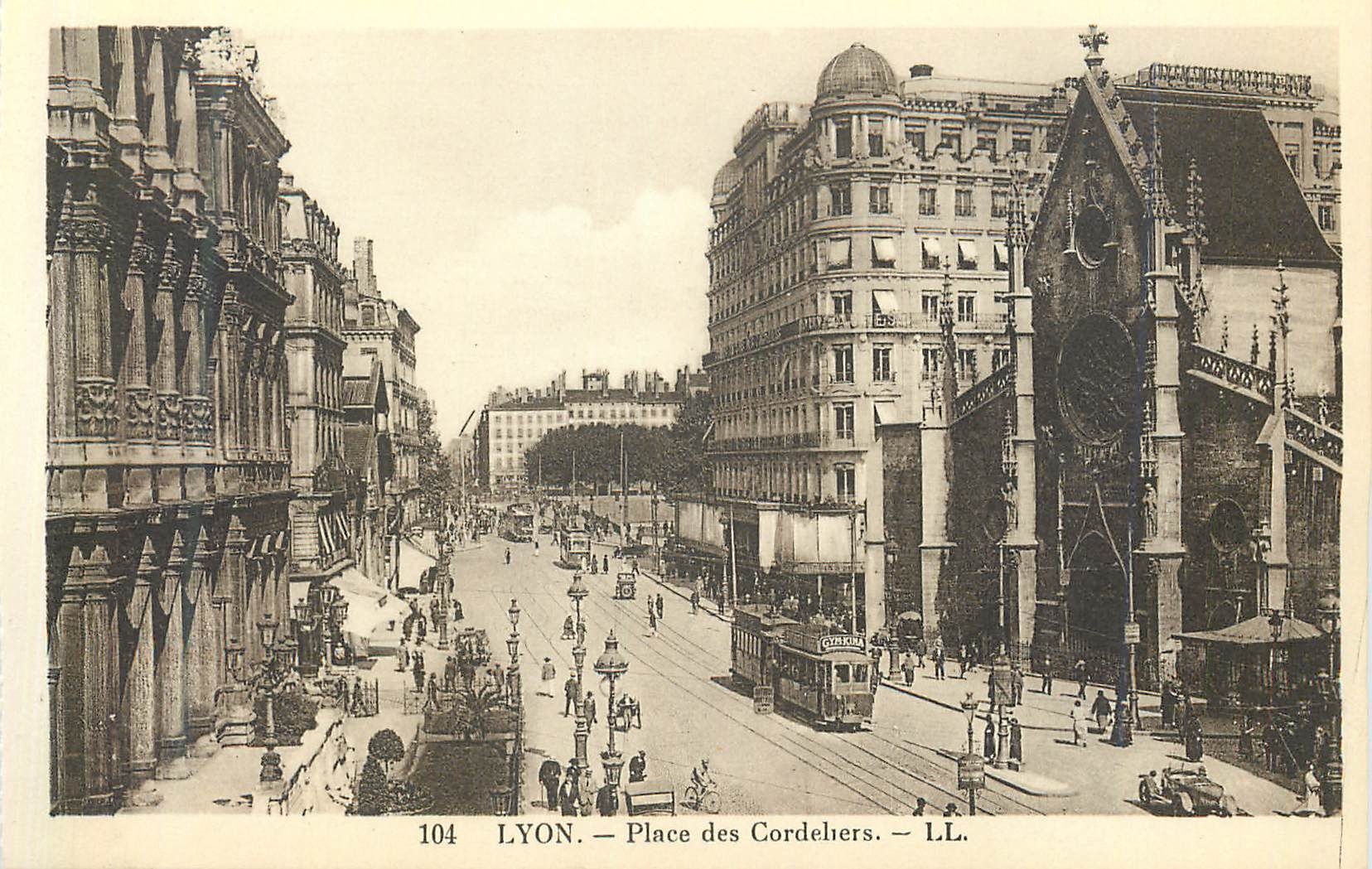 CPA 104 lyon place des cordeliers Tramway
