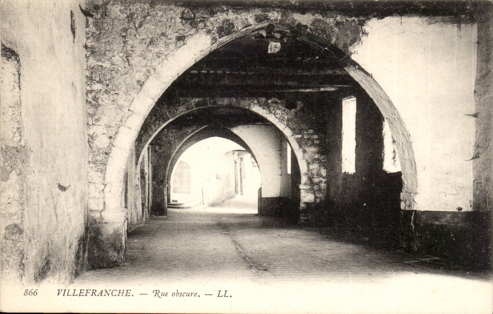 Villefranche - Obscure Street - CPA