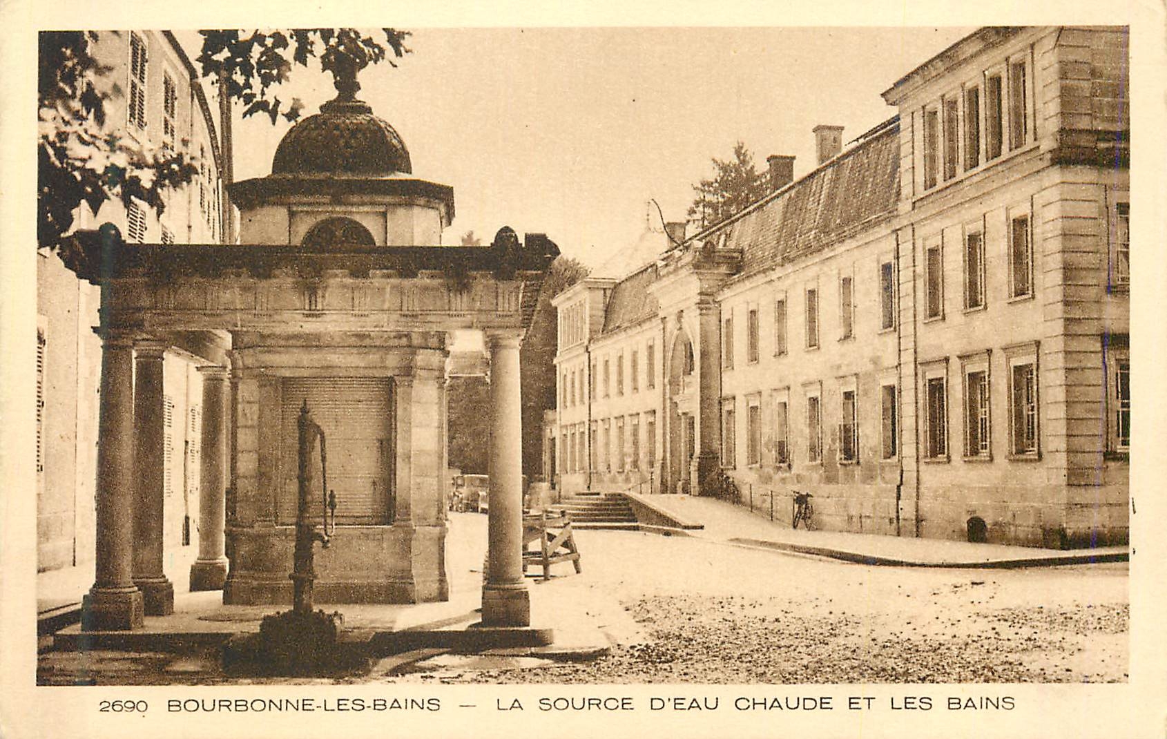 CPA Bourbonne Les Bains La Source d eau chaude et les bains