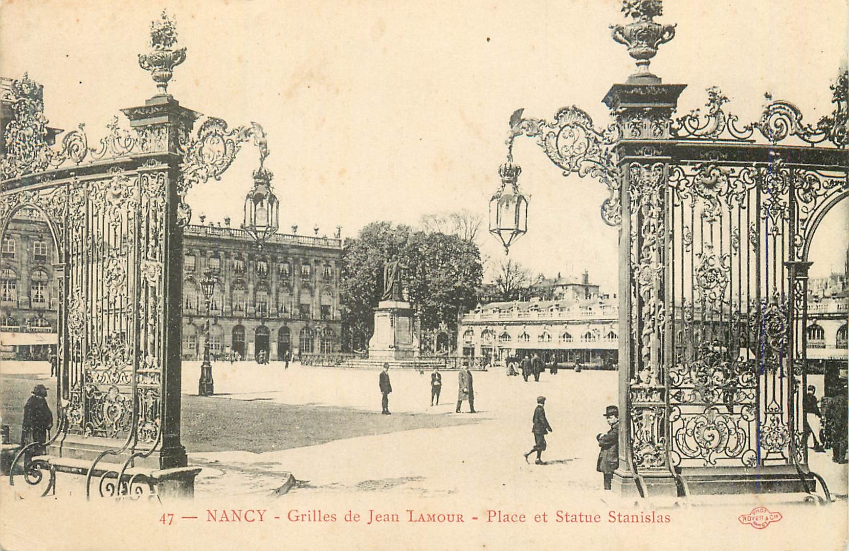 CPA Nancy Grilles de Jean Lamoure Place et Statue Stanislas 