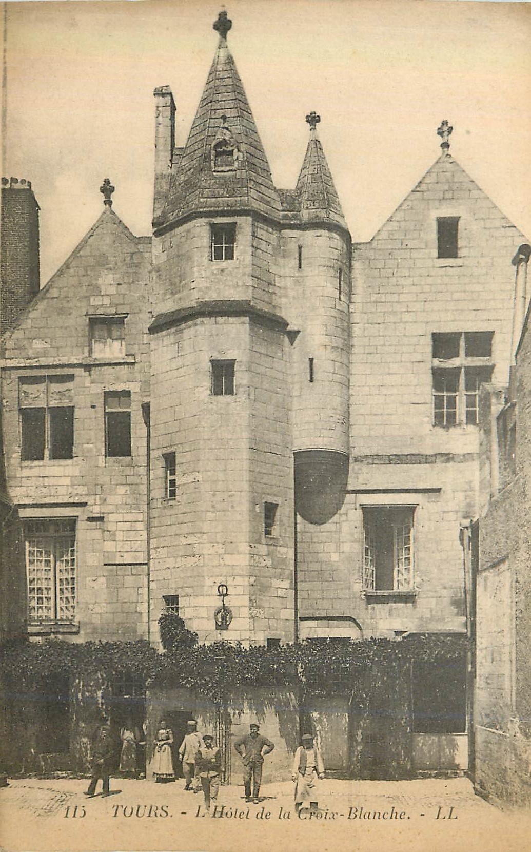 CPA Tours L Hotel de la Croix Blanche 