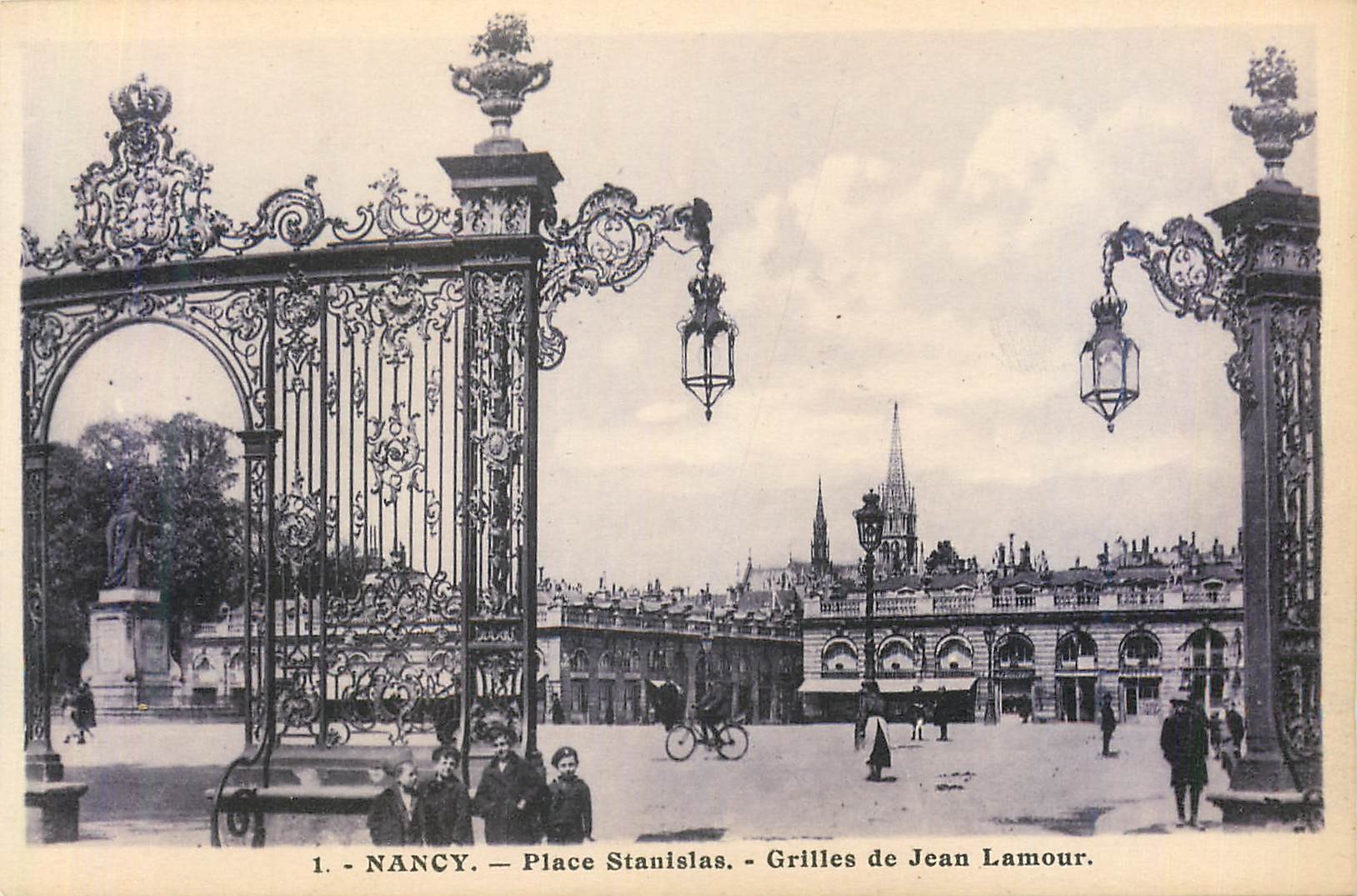 CPA Nancy Place Stanislas Grilles de Jean Lamour 