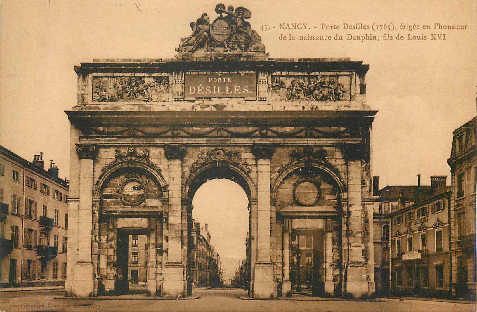 CPA Nancy Porte Desilles erigee en l honneur de la naissance du Dauphin 