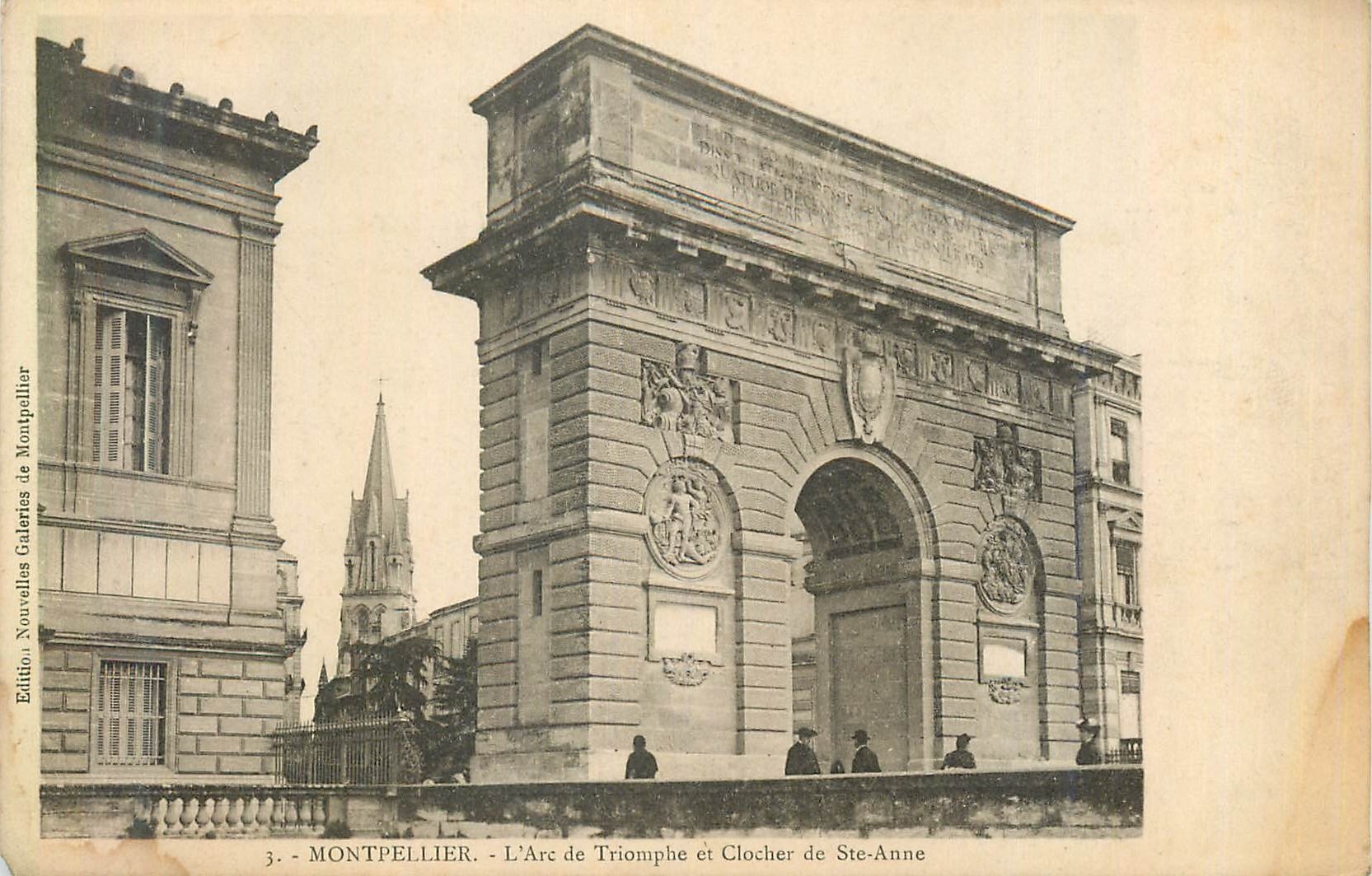 CPA Montpellier l'Arc de Triomphe et Clocher de Ste Anne