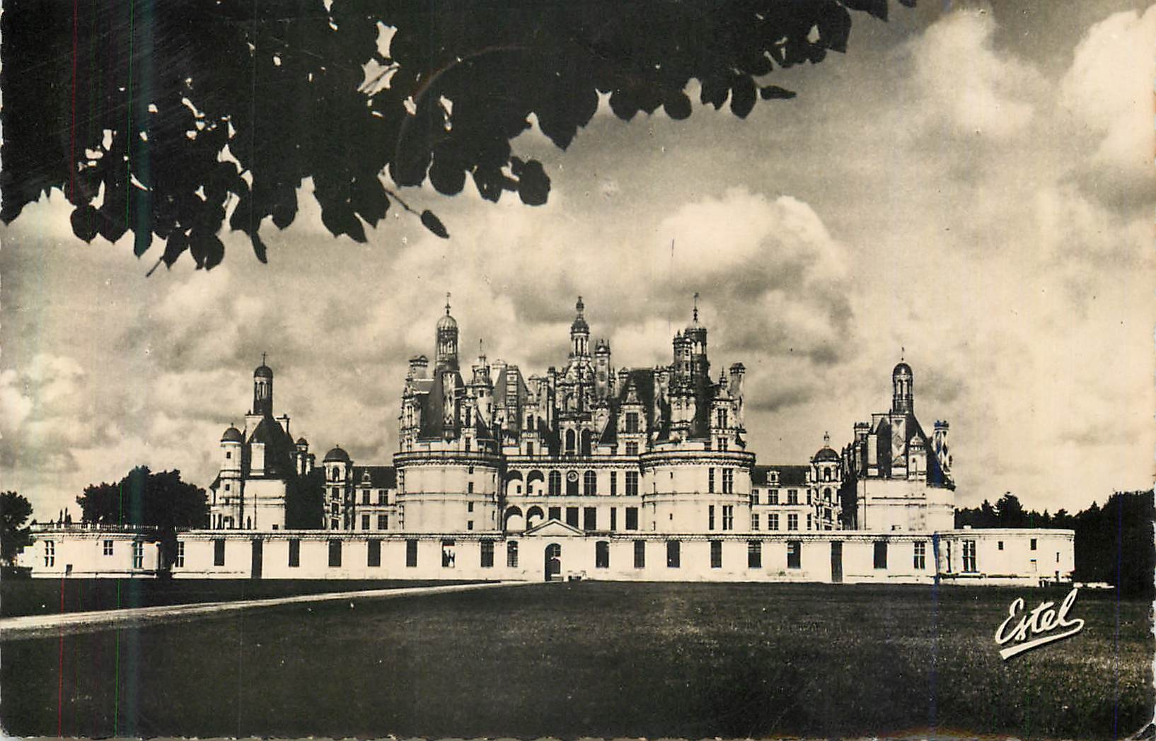 CPM Chateau de Chambord Facade Meridionale la Porte Royale