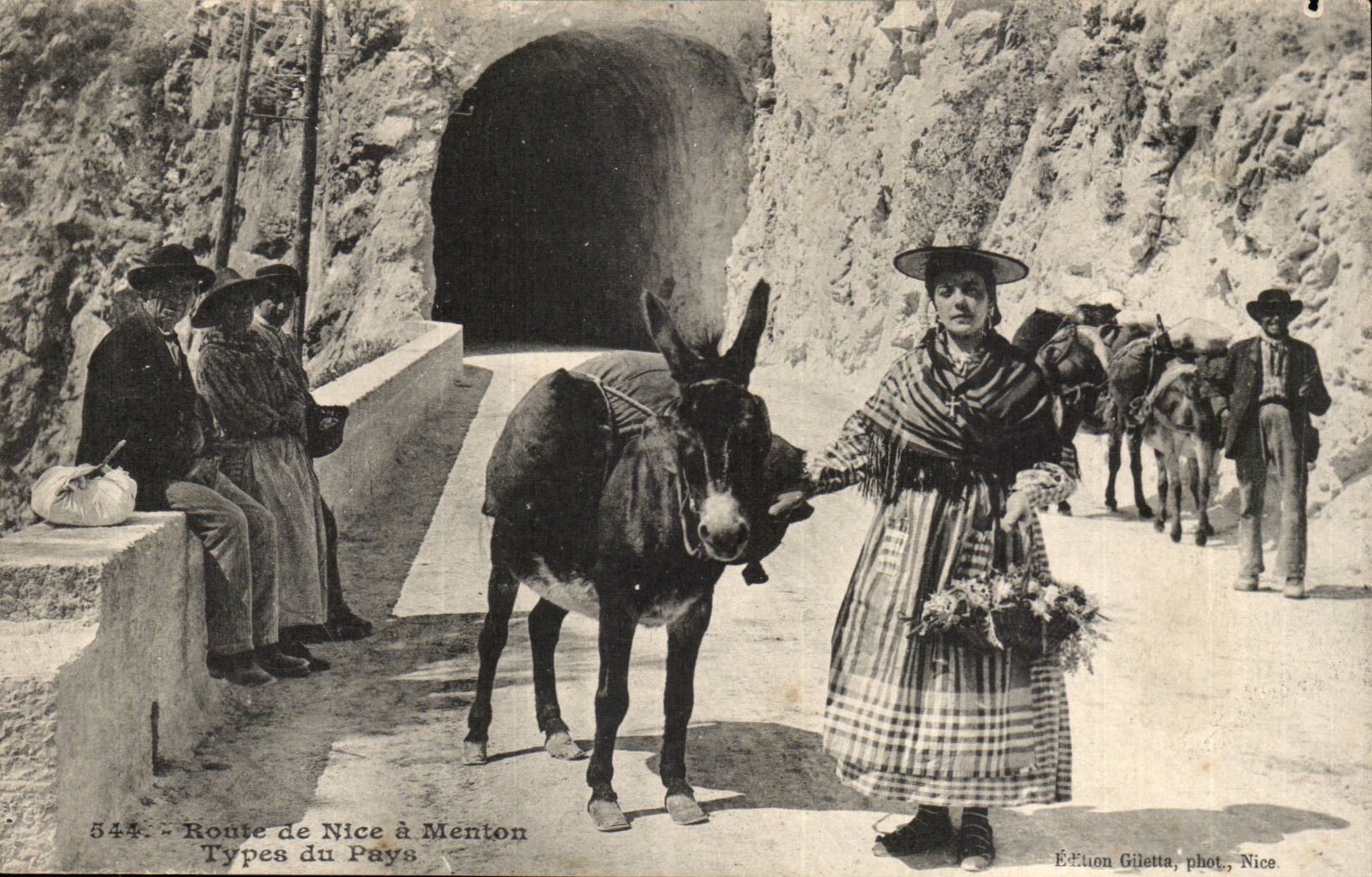 Menton - Road of Nice - ass - CPA donkey
