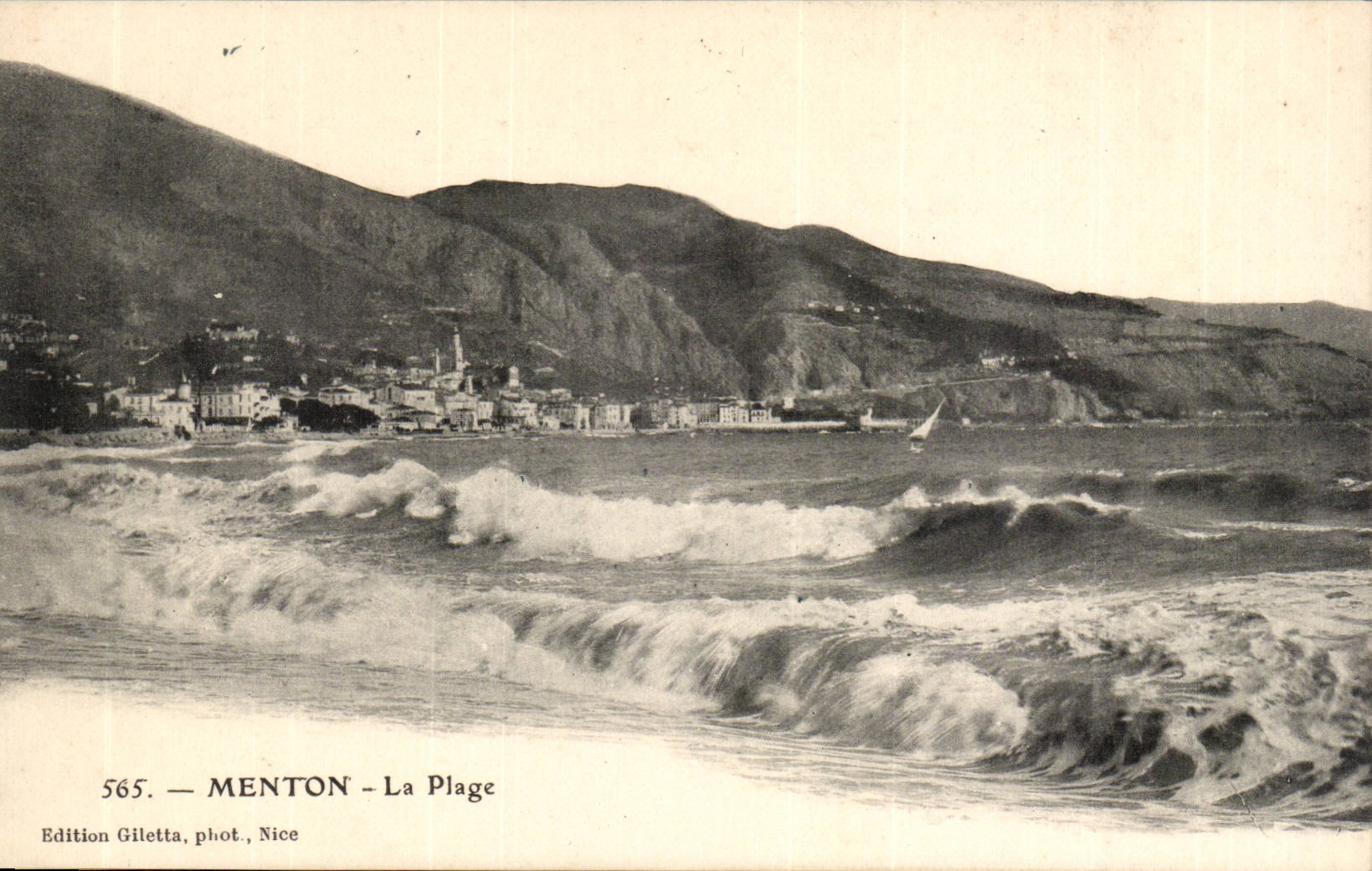 Menton - the Beach - boat - CPA