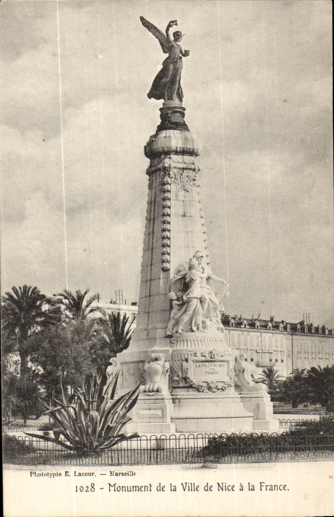CPA Monument of the town of Nice in France