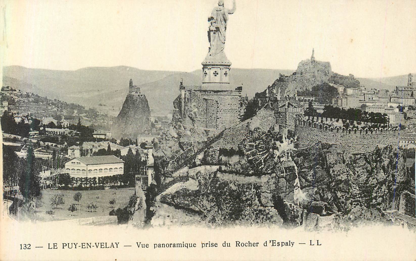 CPA 132 le puy en velay vue panoramique prise du rocher d espaly