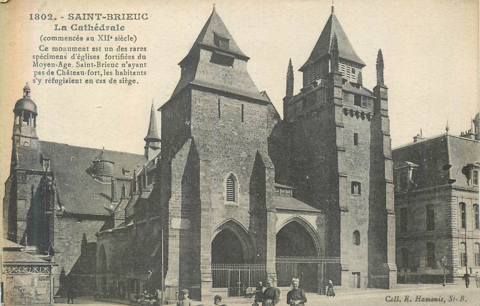 CPA 1802 saint brieuc la cathedrale (commencee au xii siecle)