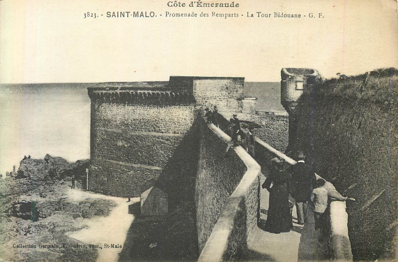 CPA Cote d emeraude 3823 saint malo promenade des remparts le tour bidouane