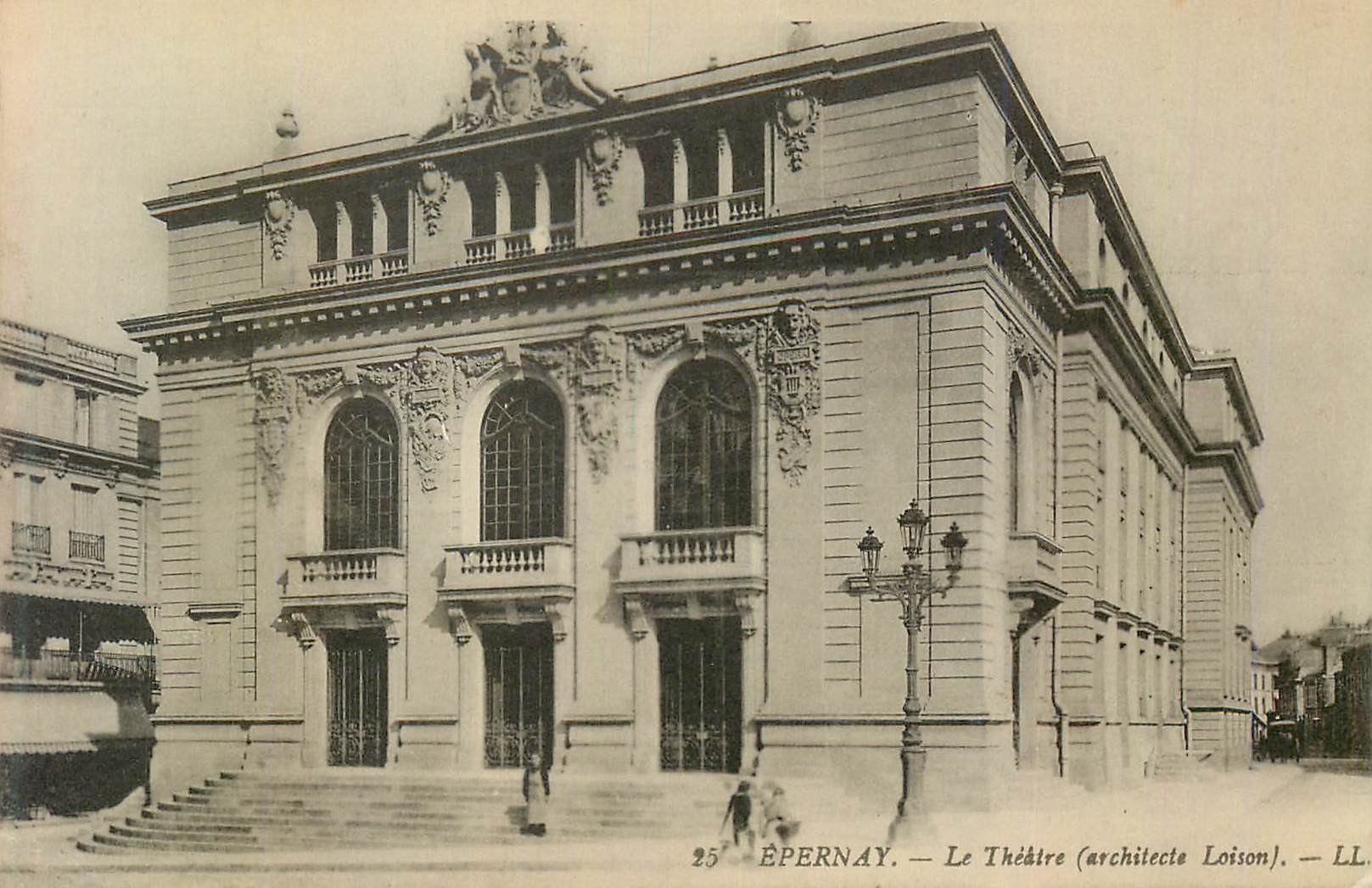 CPA 25 epernay le theatre (architecte loison)