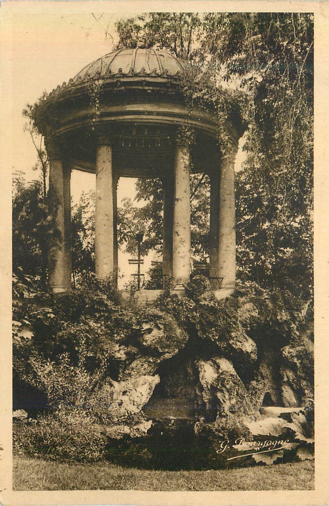 CPA 126 epernay(marne) jardin de l hotel de ville la rotonde et les rocher