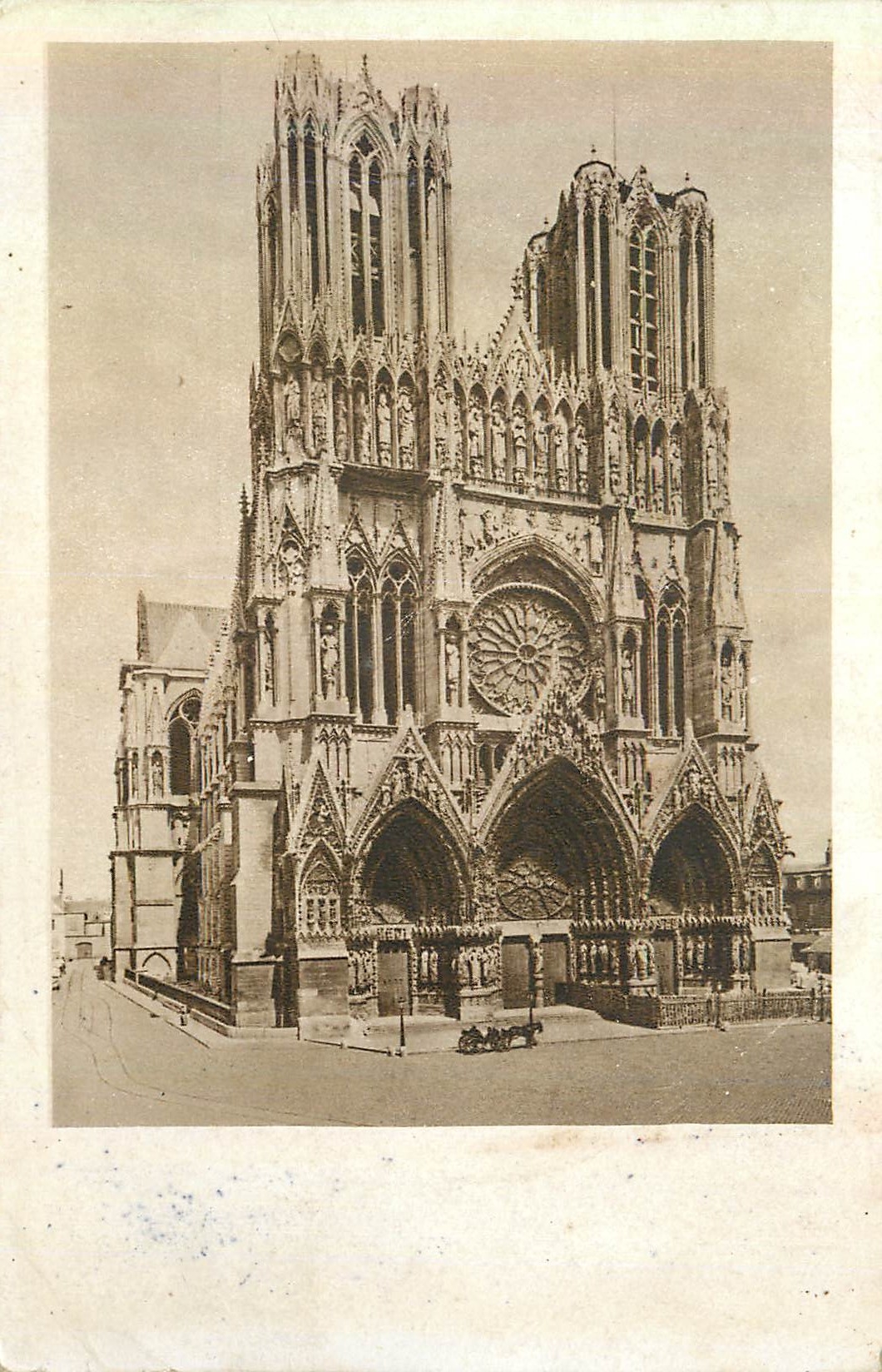 CPA Reims la cathedrale