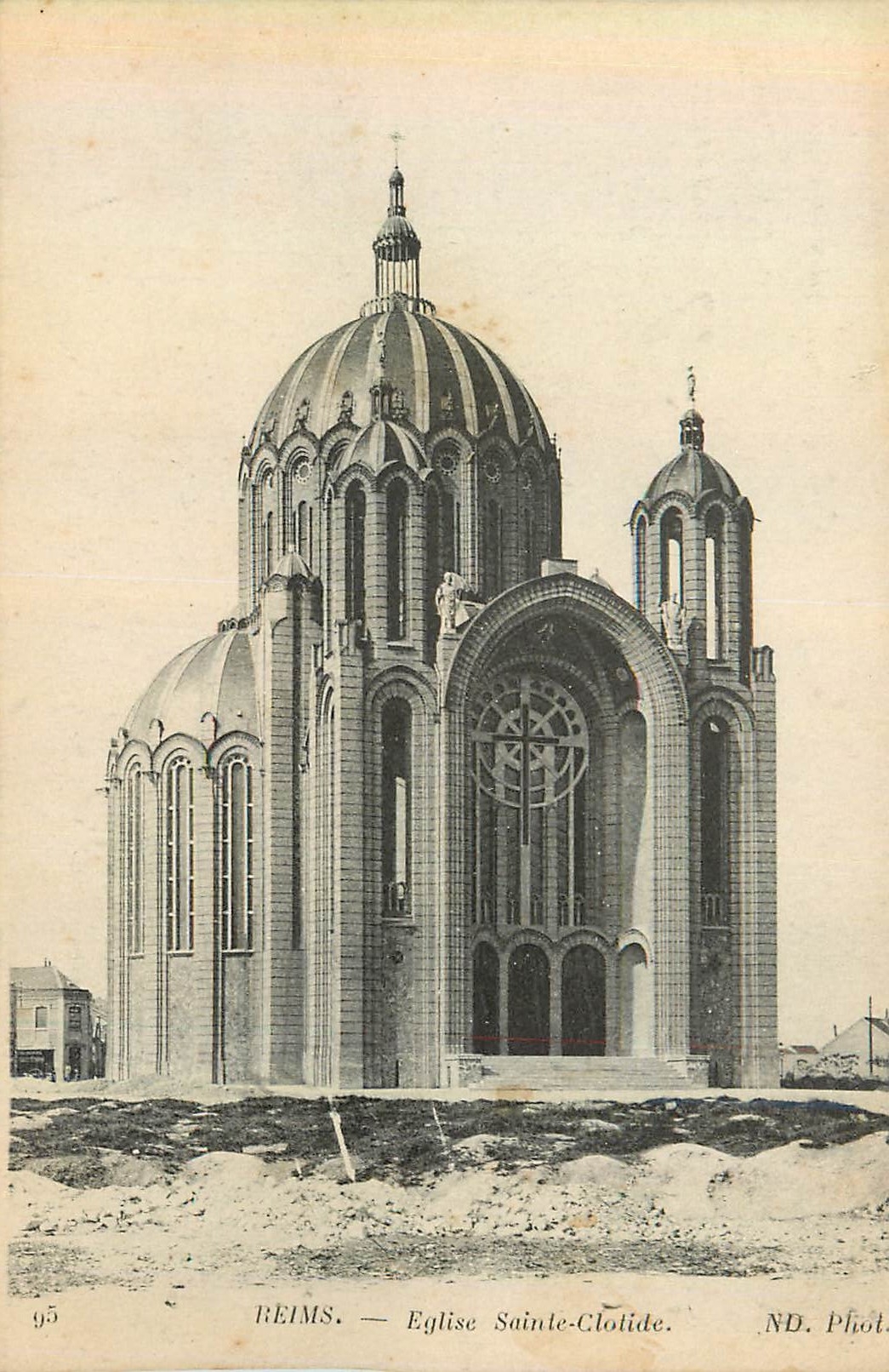 CPA Reims eglise sainte clotide