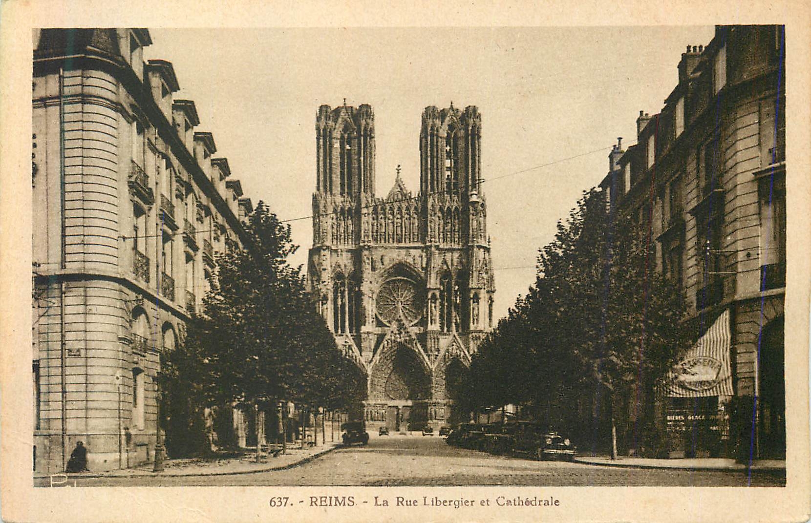 CPA 637 reims la rue libergier et cathedrale