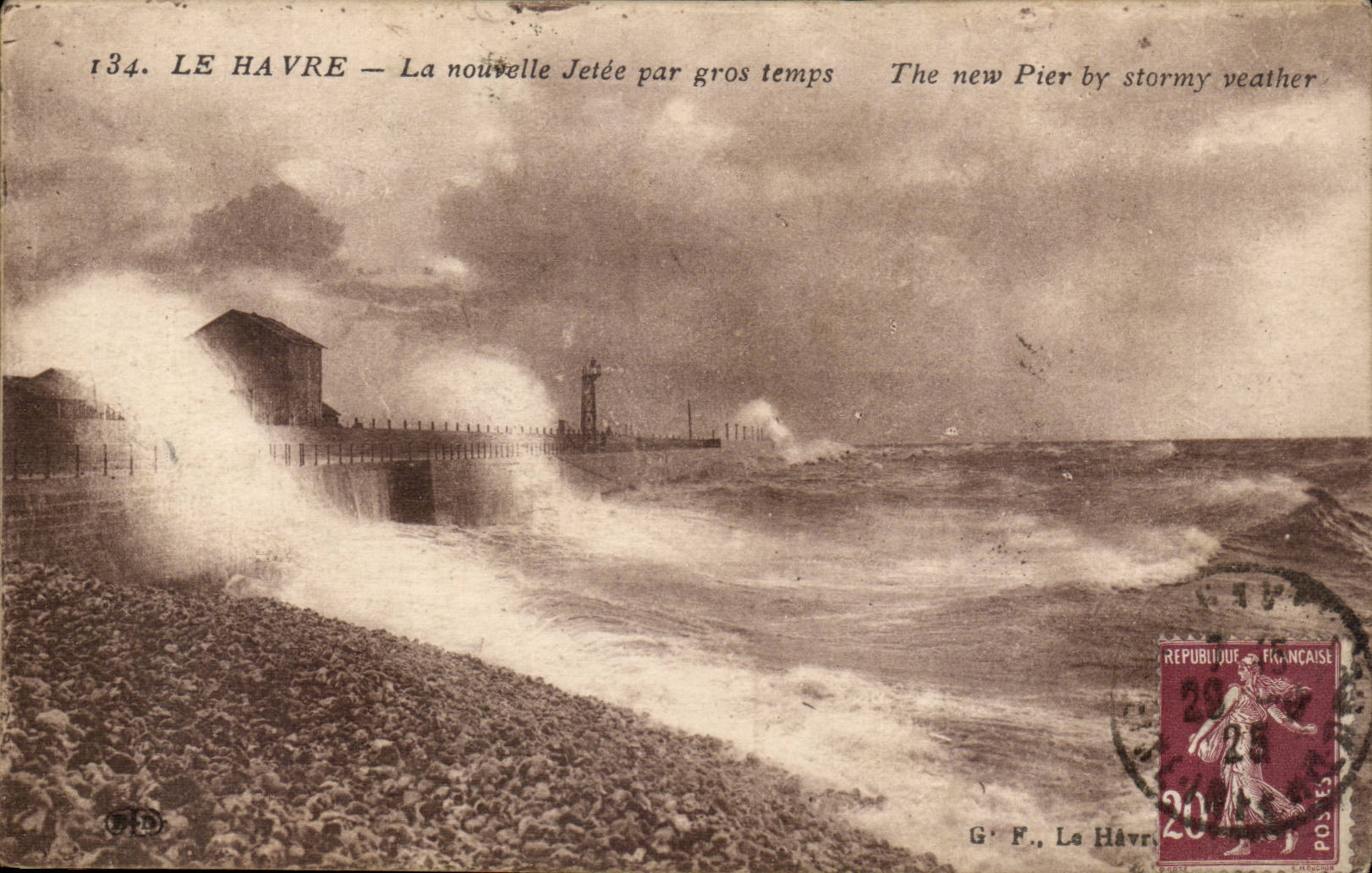 Le Havre CPA the new pier by heavy weather